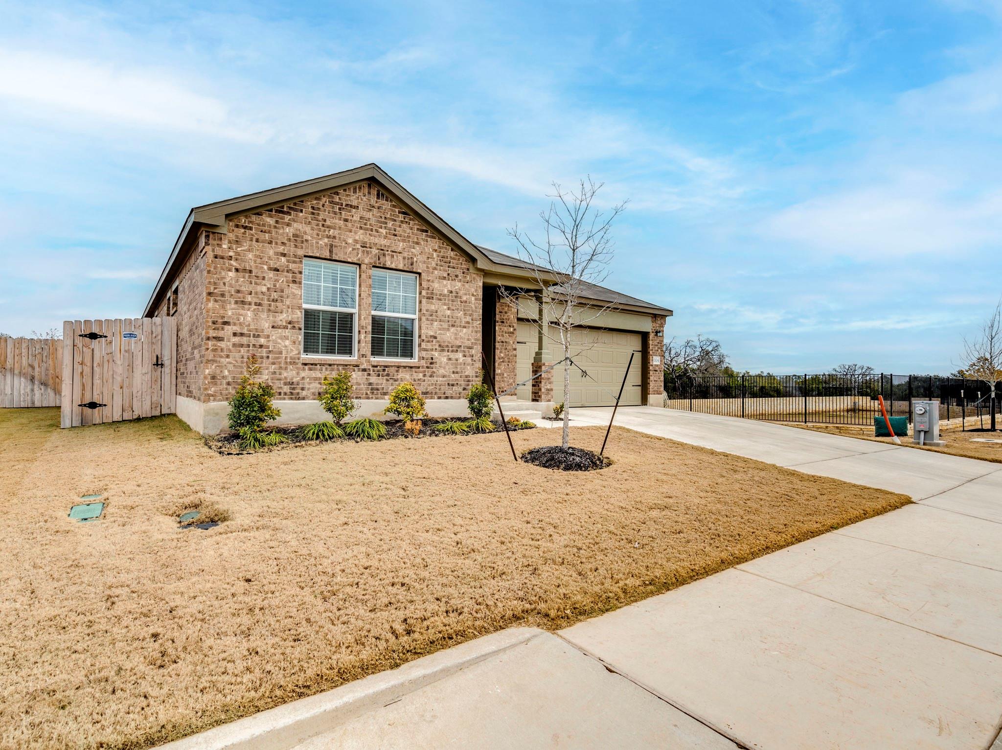 1104 Acorn Oak Dr, Georgetown, TX 78628
