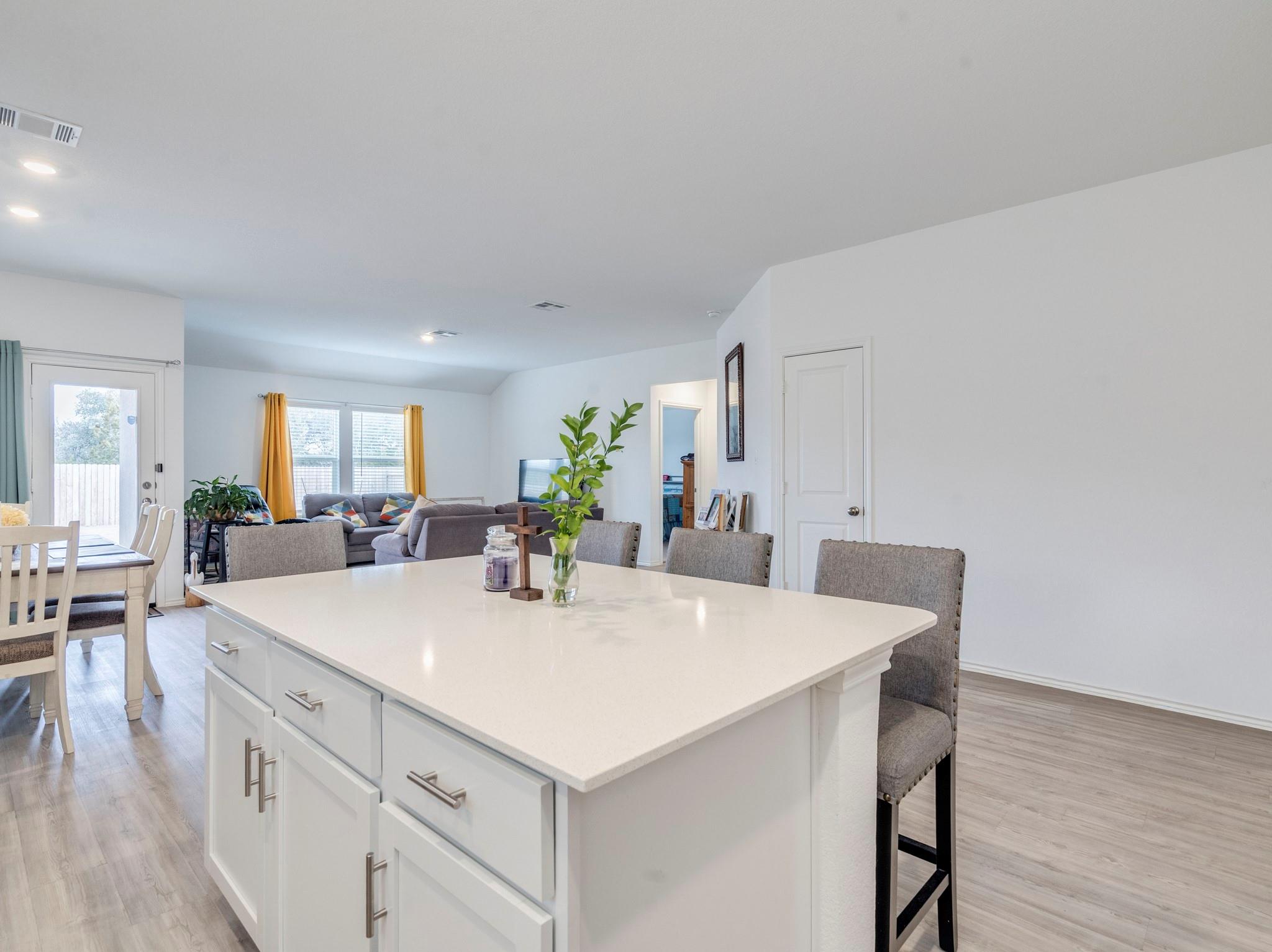 1104 Acorn Oak Dr, Georgetown, TX 78628