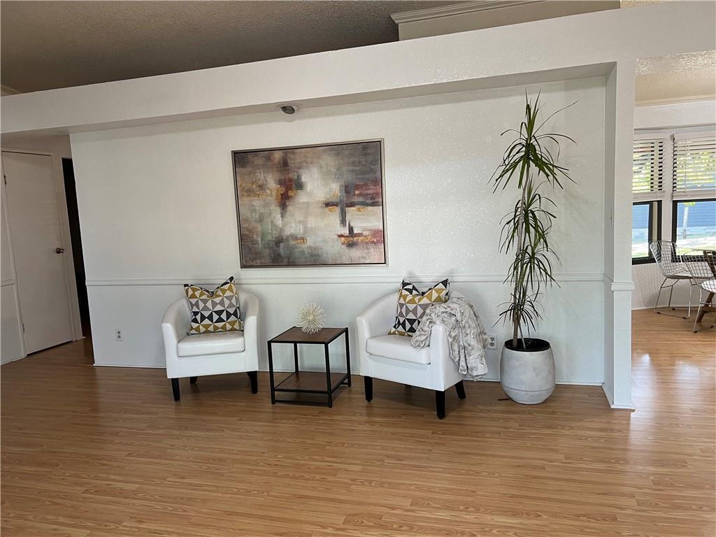 1345 Lake Shore Dr, Spicewood, TX 78669