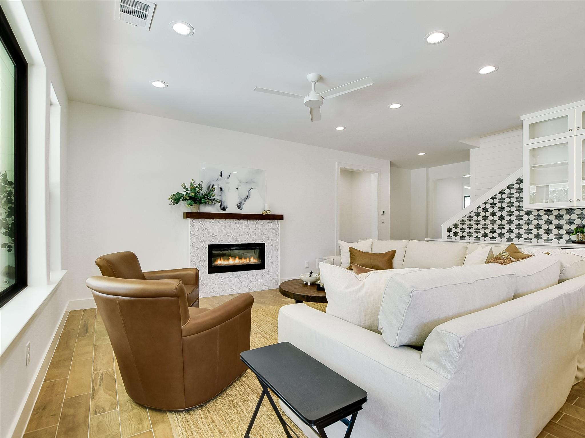 2403 Cherry Ln, Kingsland, TX 78639