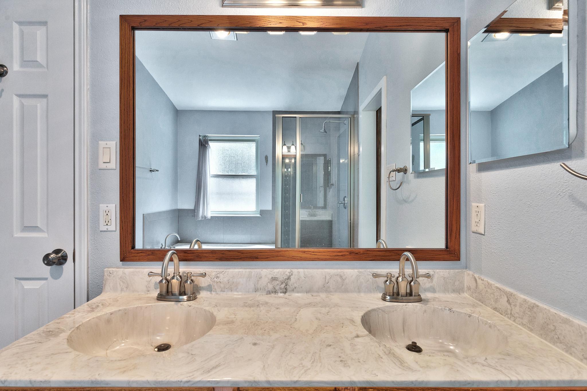 13269 Kerrville Folkway, Austin, TX 78729