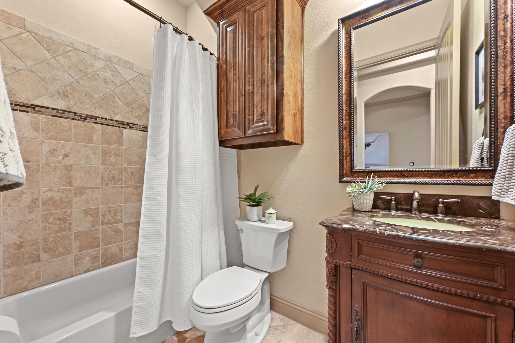 9308 Bentley Garner Ln, Austin, TX 78748