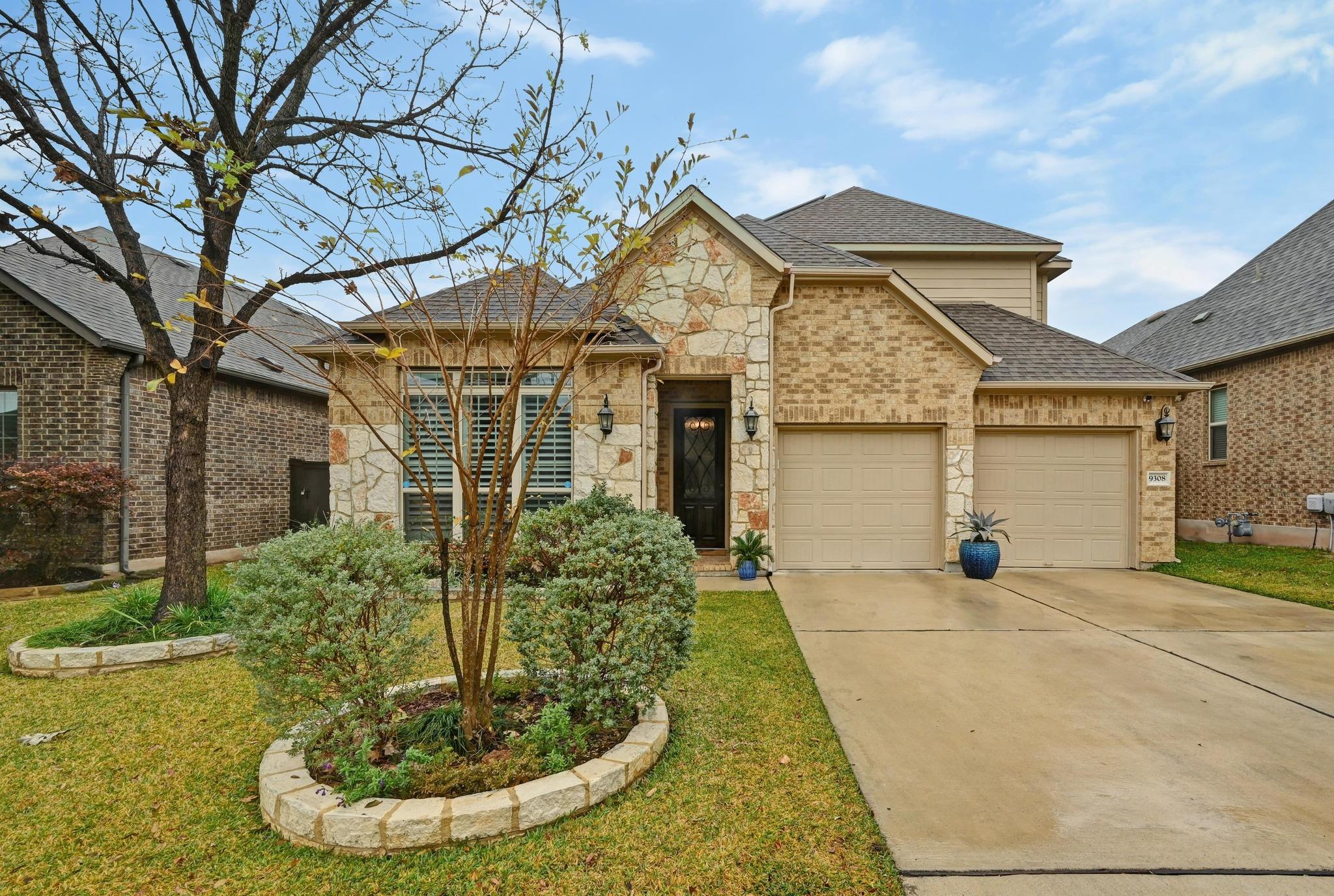 9308 Bentley Garner Ln, Austin, TX 78748