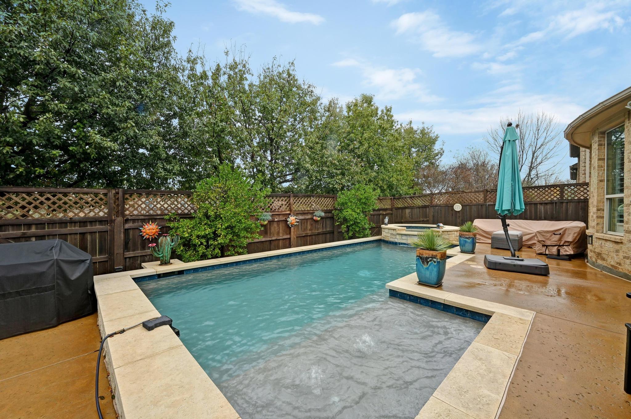 9308 Bentley Garner Ln, Austin, TX 78748