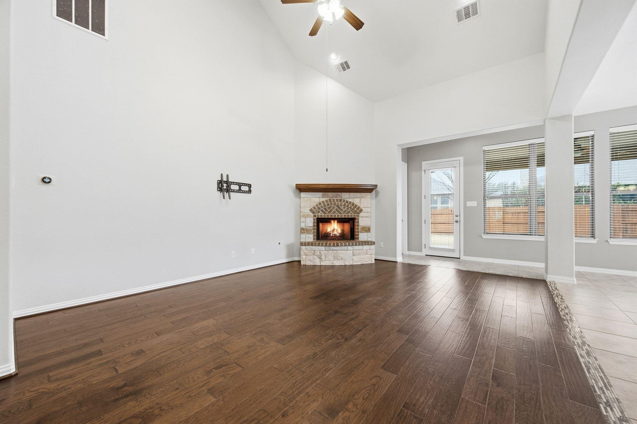 2738 Belicia Ln, Round Rock, TX 78665