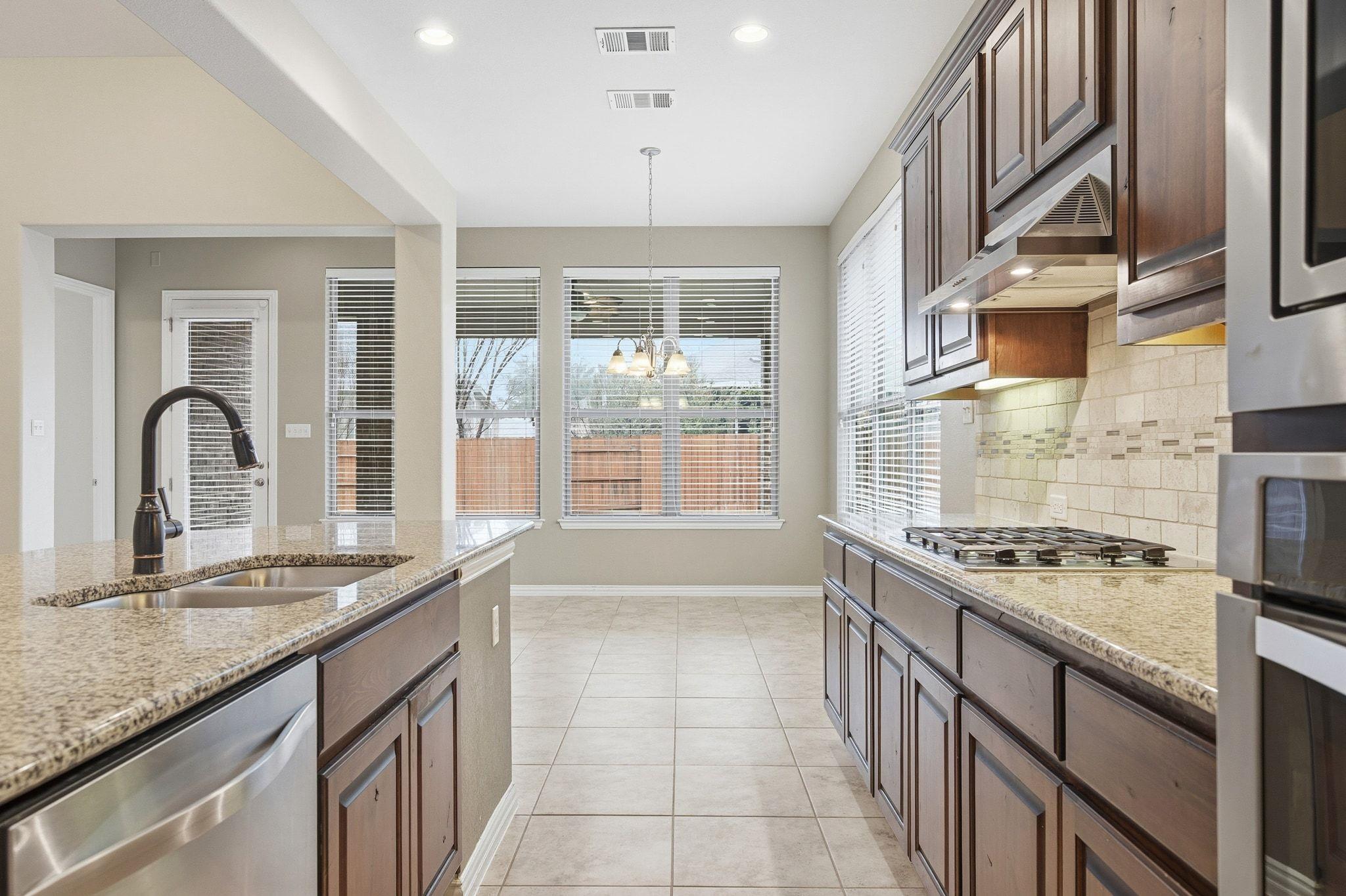 2738 Belicia Ln, Round Rock, TX 78665