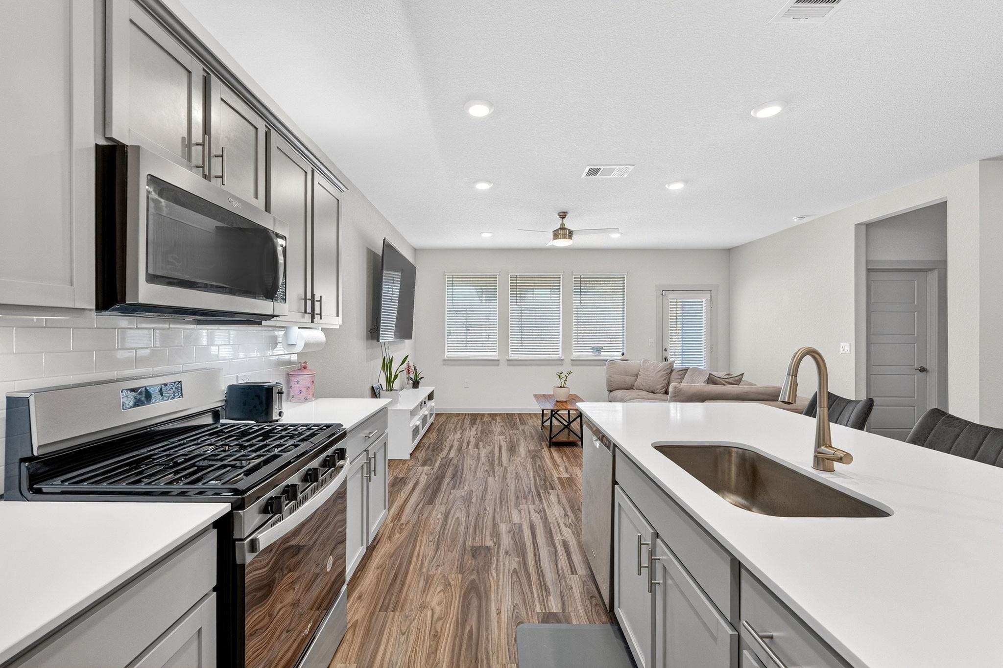 13704 Bavarian Forest Dr, Pflugerville, TX 78660