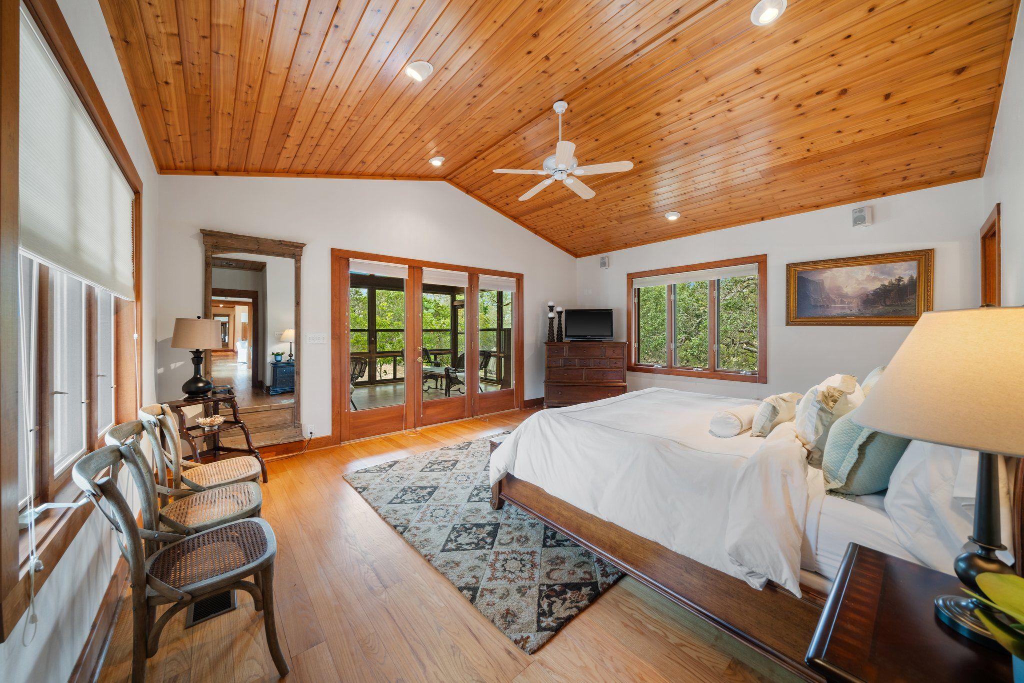 4711 Wayside Dr, Wimberley, TX 78676