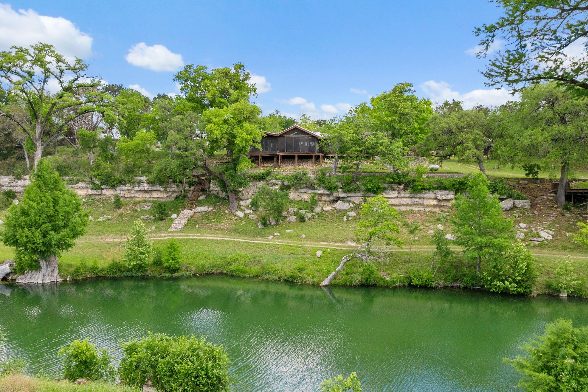 4711 Wayside Dr, Wimberley, TX 78676