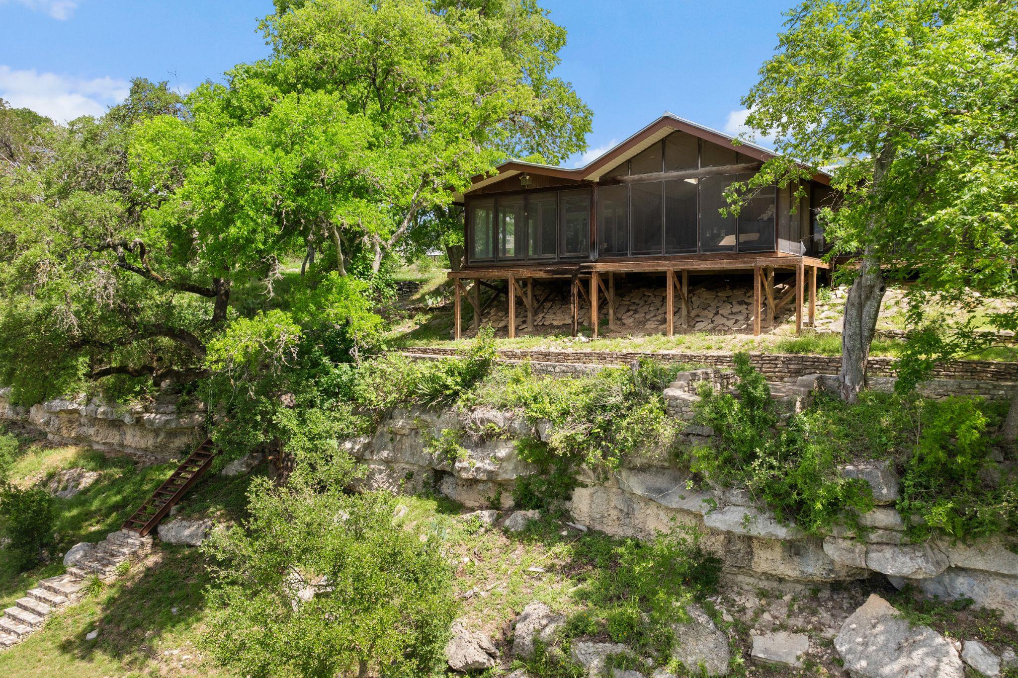 4711 Wayside Dr, Wimberley, TX 78676