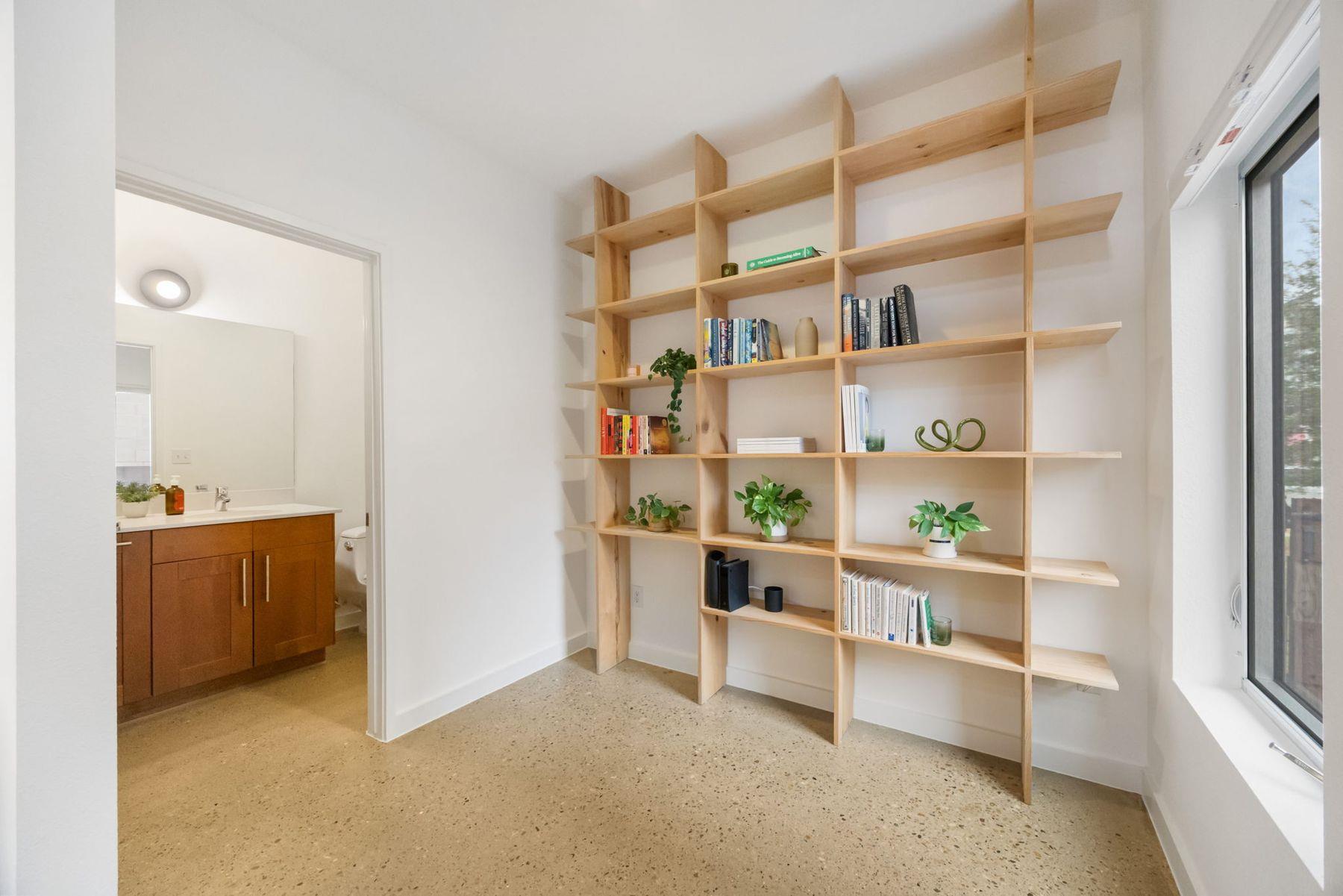 5421 Agatha Cir, Austin, TX 78724