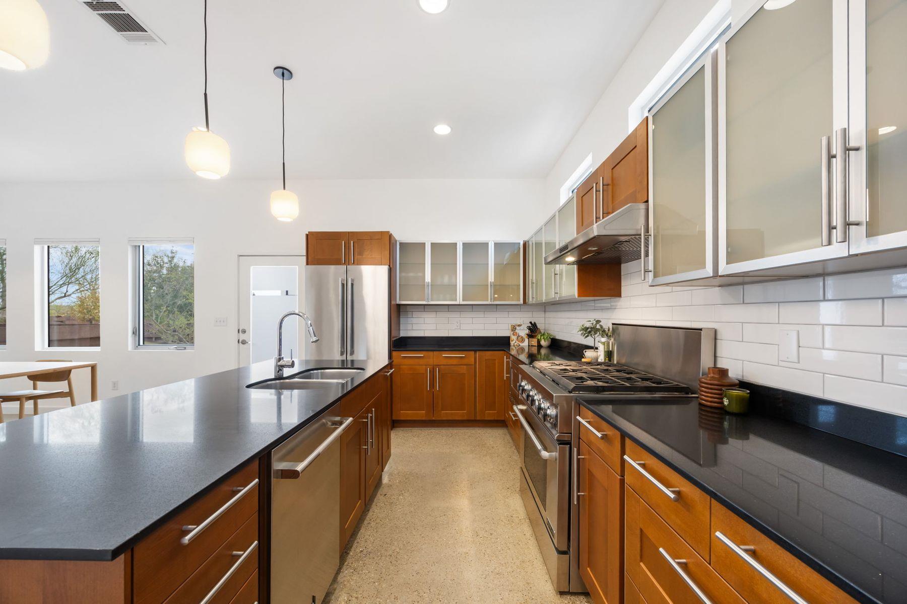 5421 Agatha Cir, Austin, TX 78724