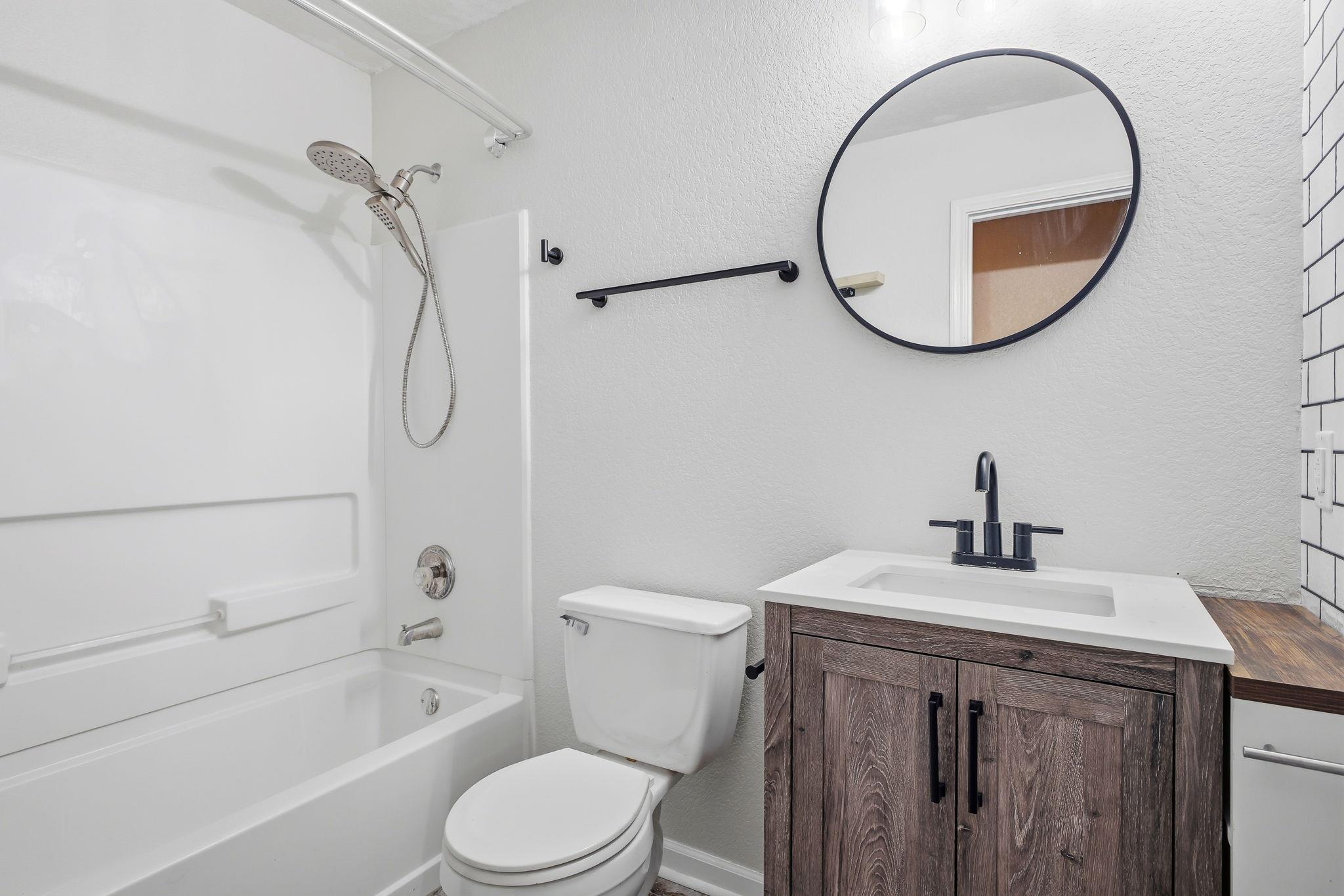 152 Karrie Dr, Kyle, TX 78640