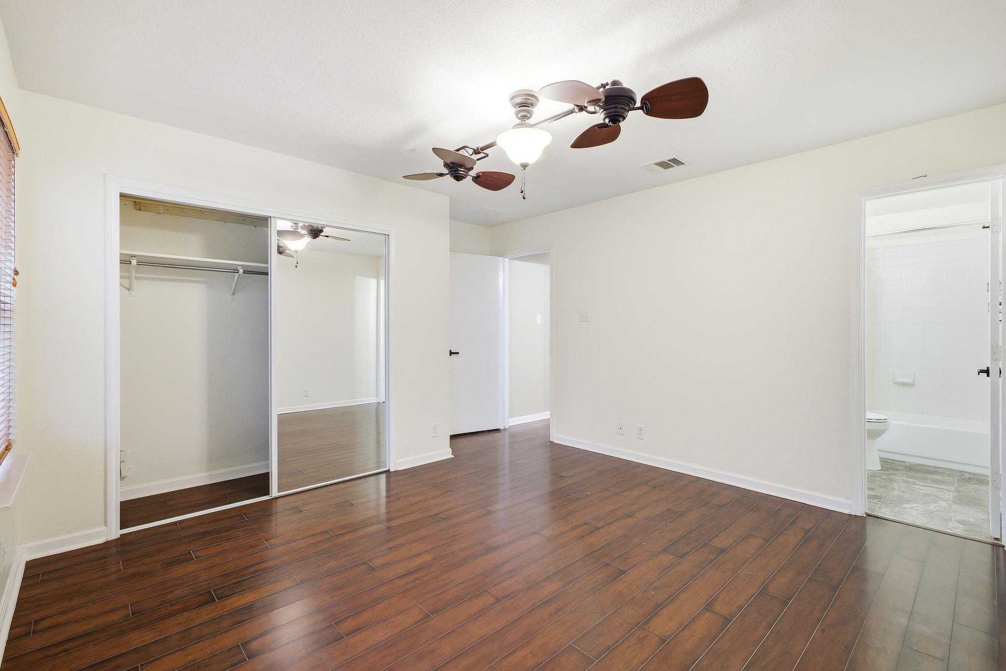 152 Karrie Dr, Kyle, TX 78640