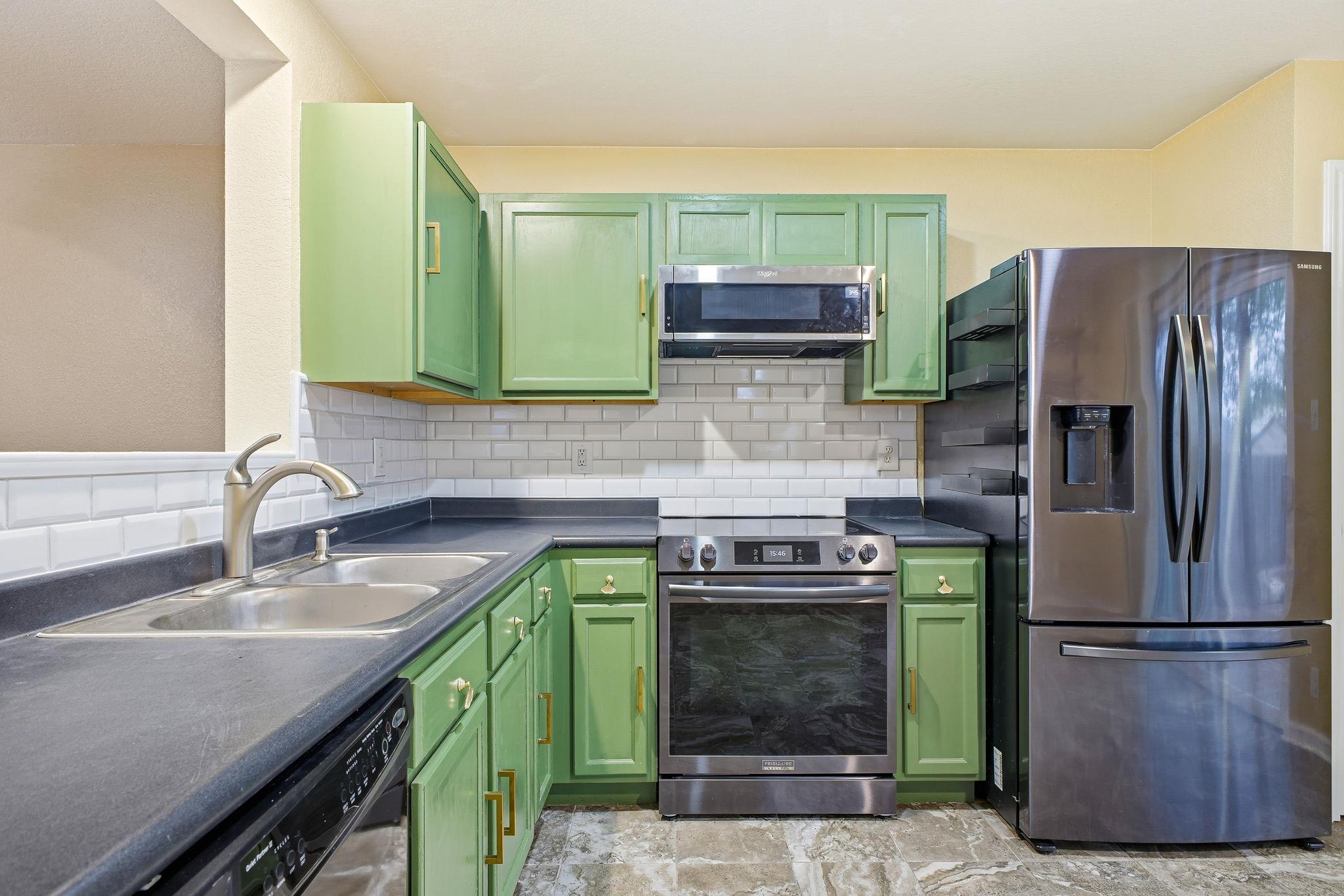 152 Karrie Dr, Kyle, TX 78640