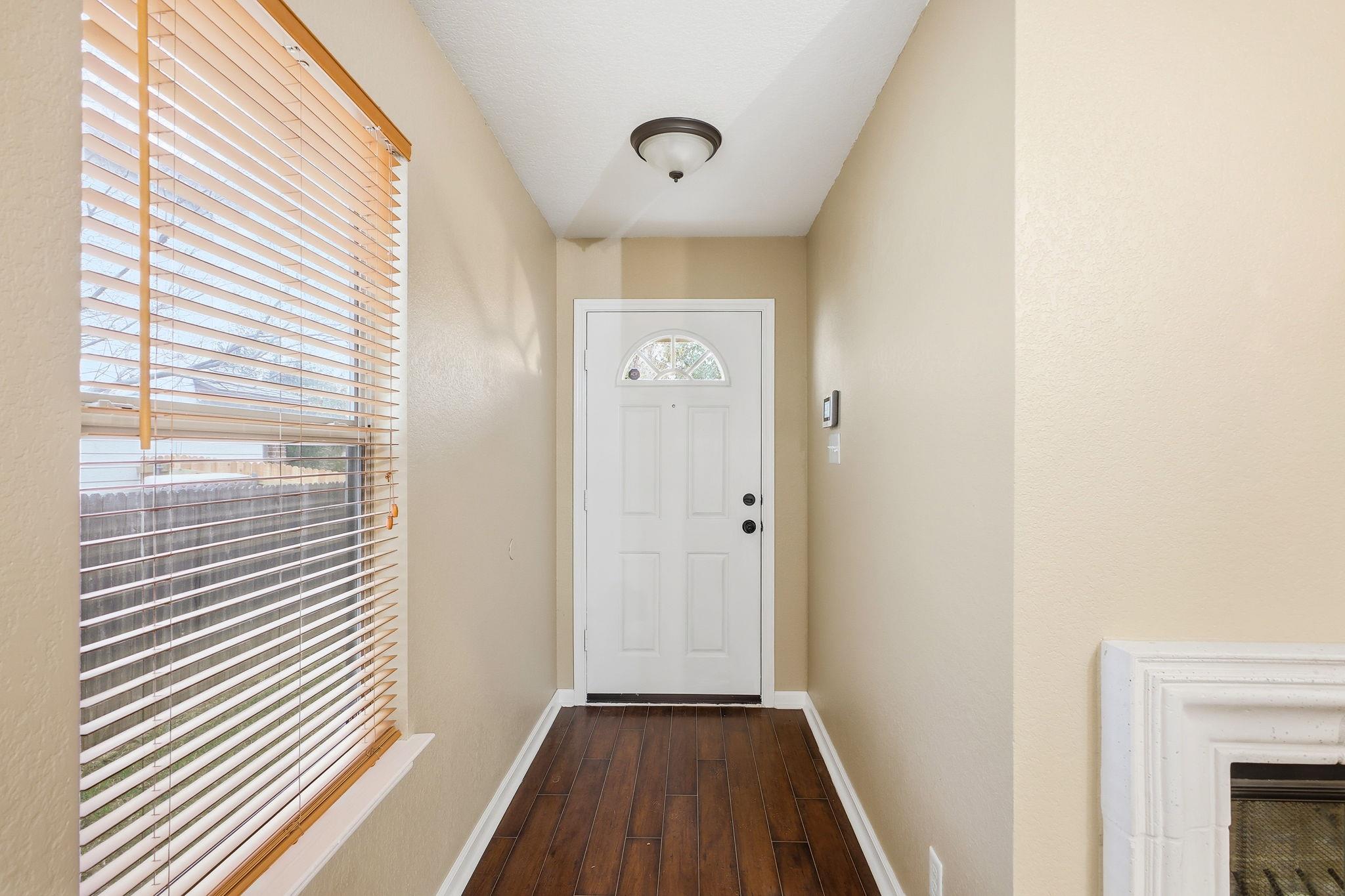 152 Karrie Dr, Kyle, TX 78640