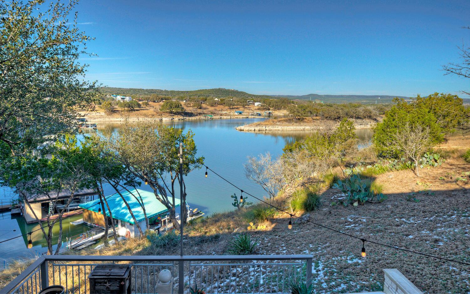 4834 Travis Oaks Dr, Marble Falls, TX 78654