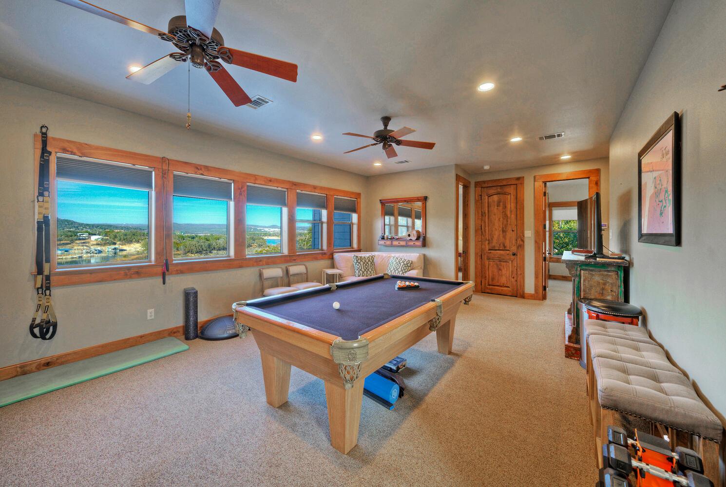 4834 Travis Oaks Dr, Marble Falls, TX 78654