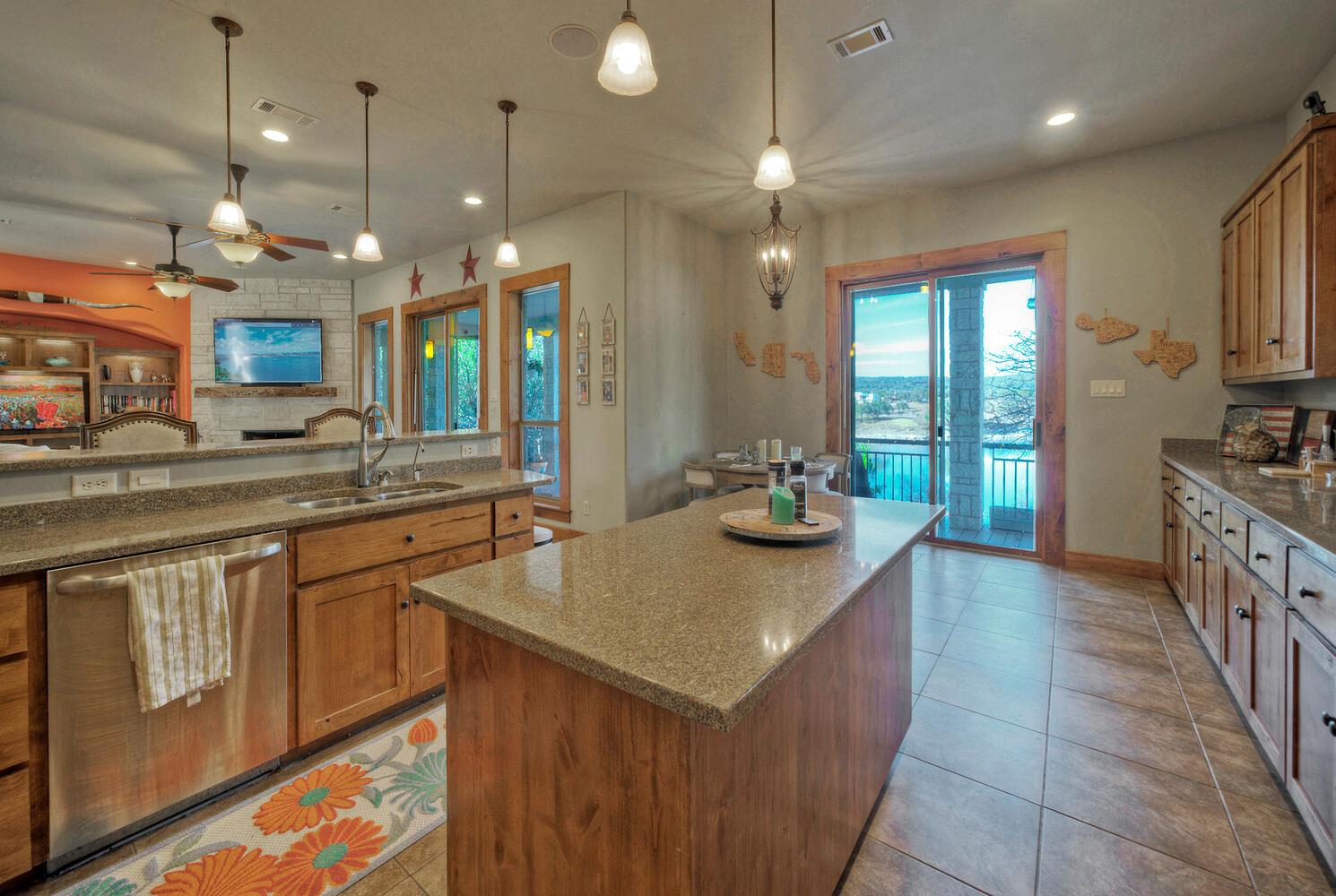 4834 Travis Oaks Dr, Marble Falls, TX 78654