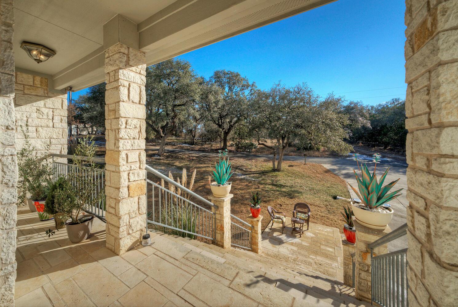 4834 Travis Oaks Dr, Marble Falls, TX 78654