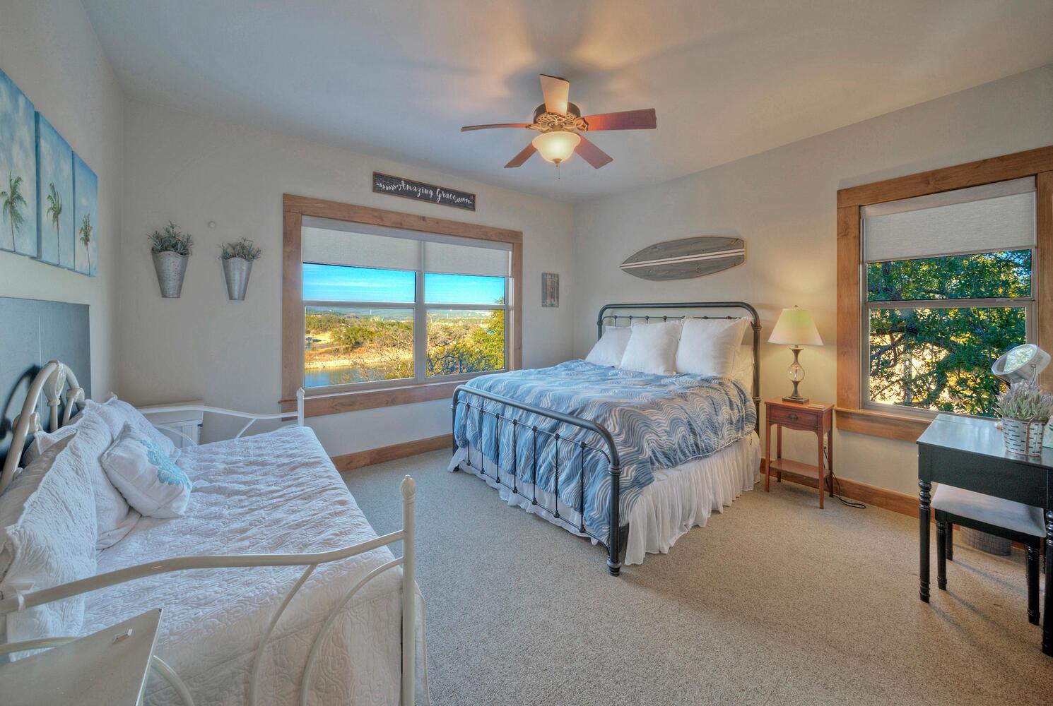 4834 Travis Oaks Dr, Marble Falls, TX 78654