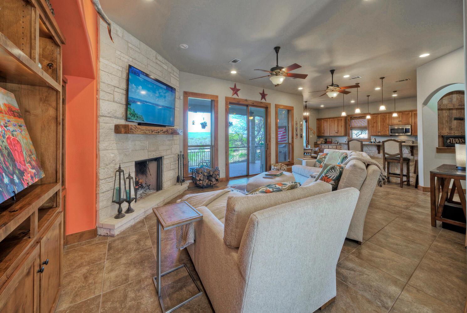 4834 Travis Oaks Dr, Marble Falls, TX 78654