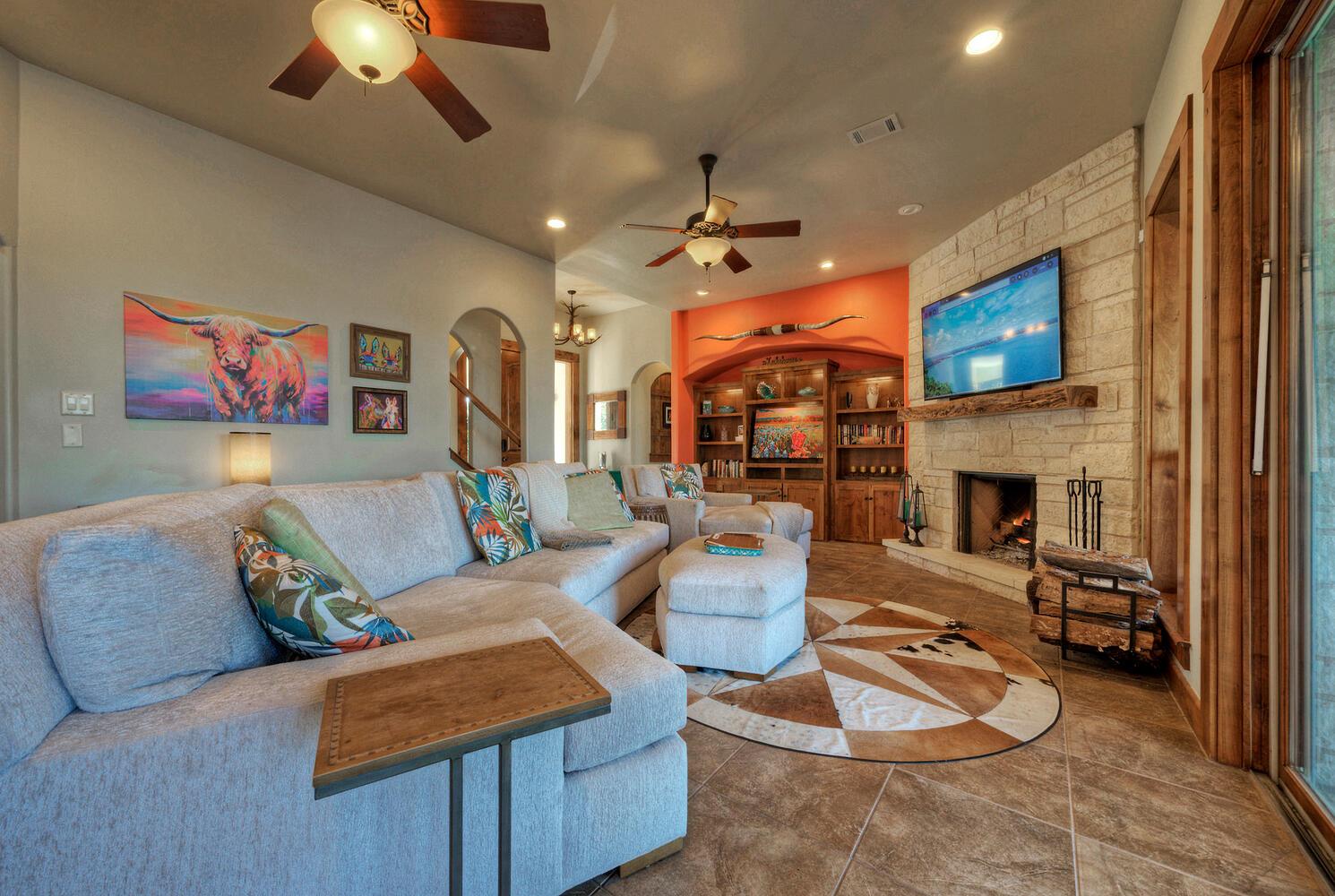 4834 Travis Oaks Dr, Marble Falls, TX 78654