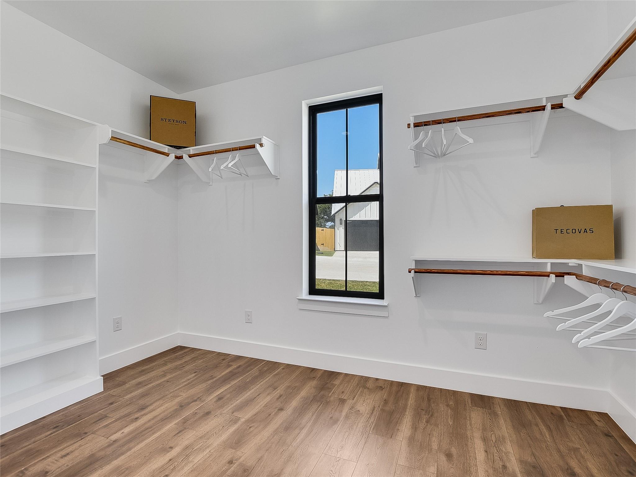 2411 Cherry Ln, Kingsland, TX 78639