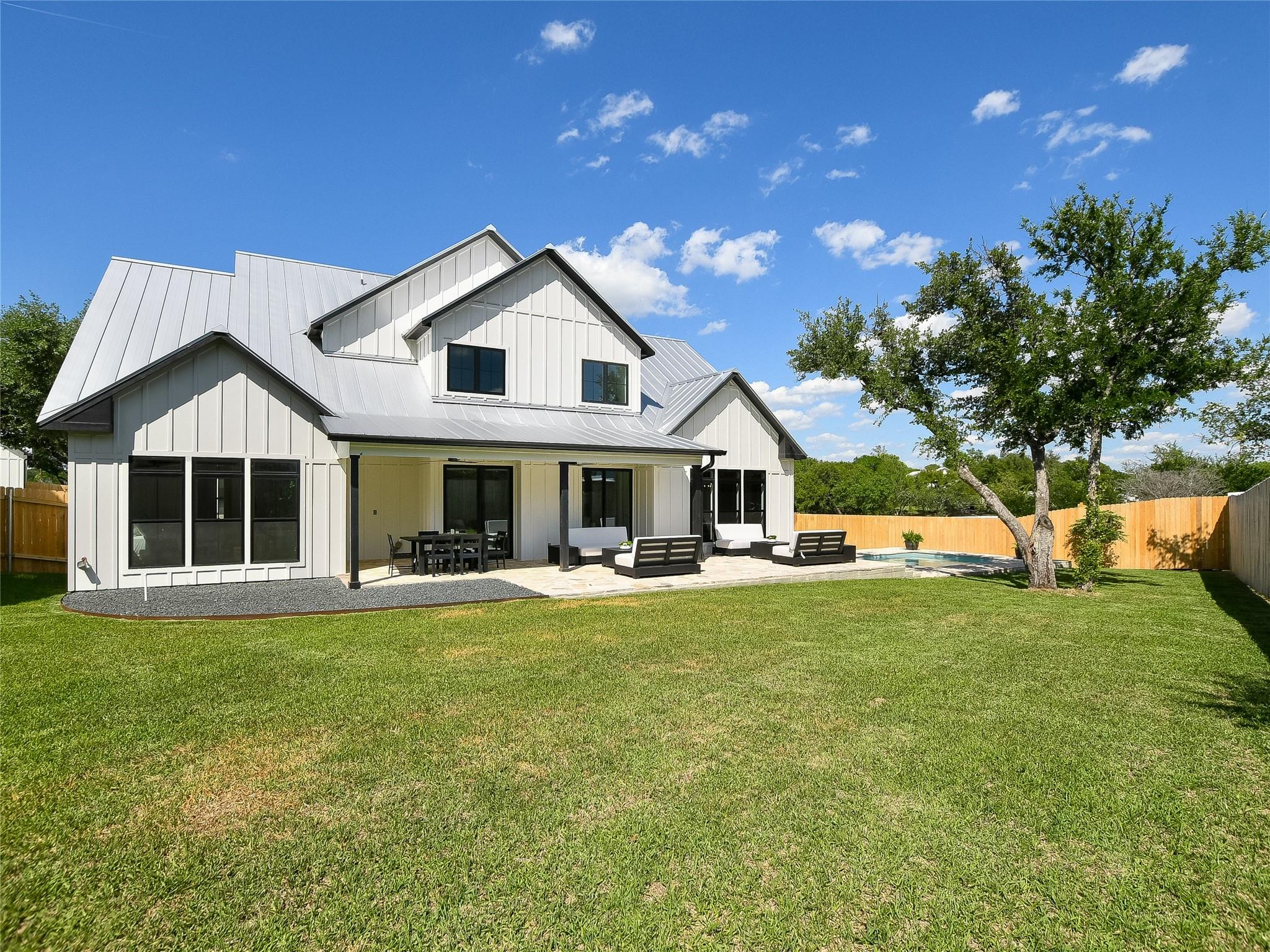 2411 Cherry Ln, Kingsland, TX 78639