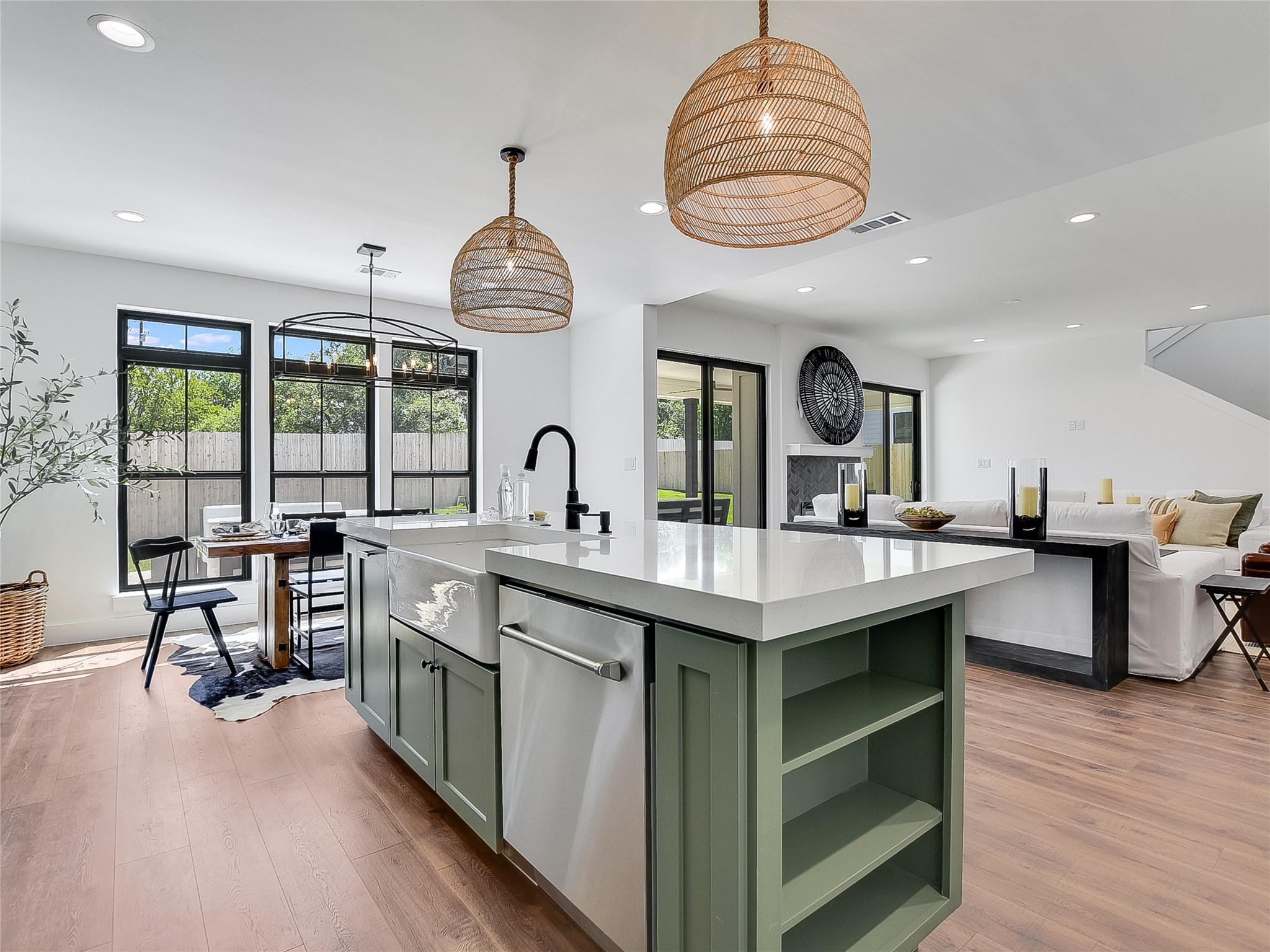 2411 Cherry Ln, Kingsland, TX 78639