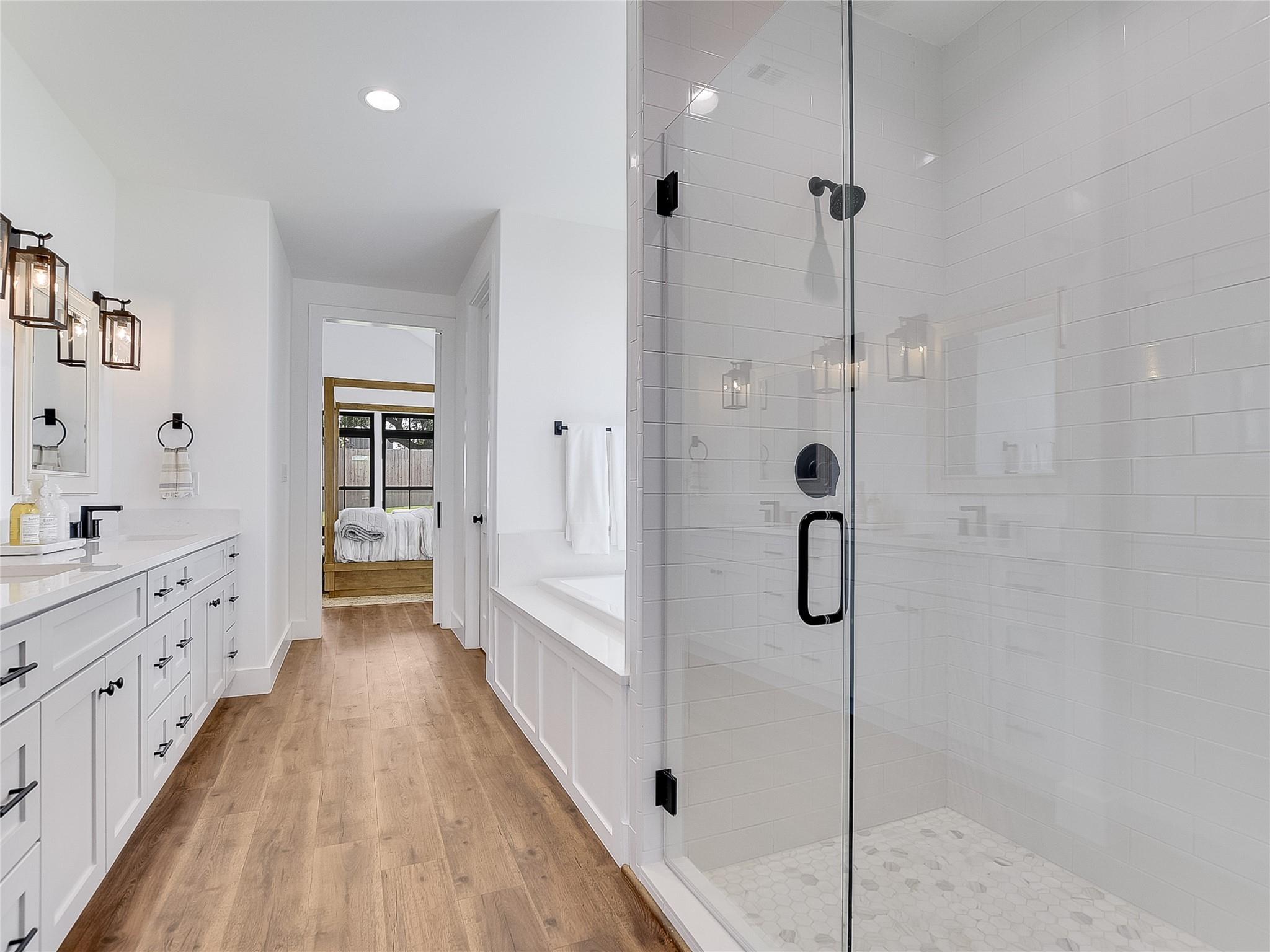 2411 Cherry Ln, Kingsland, TX 78639