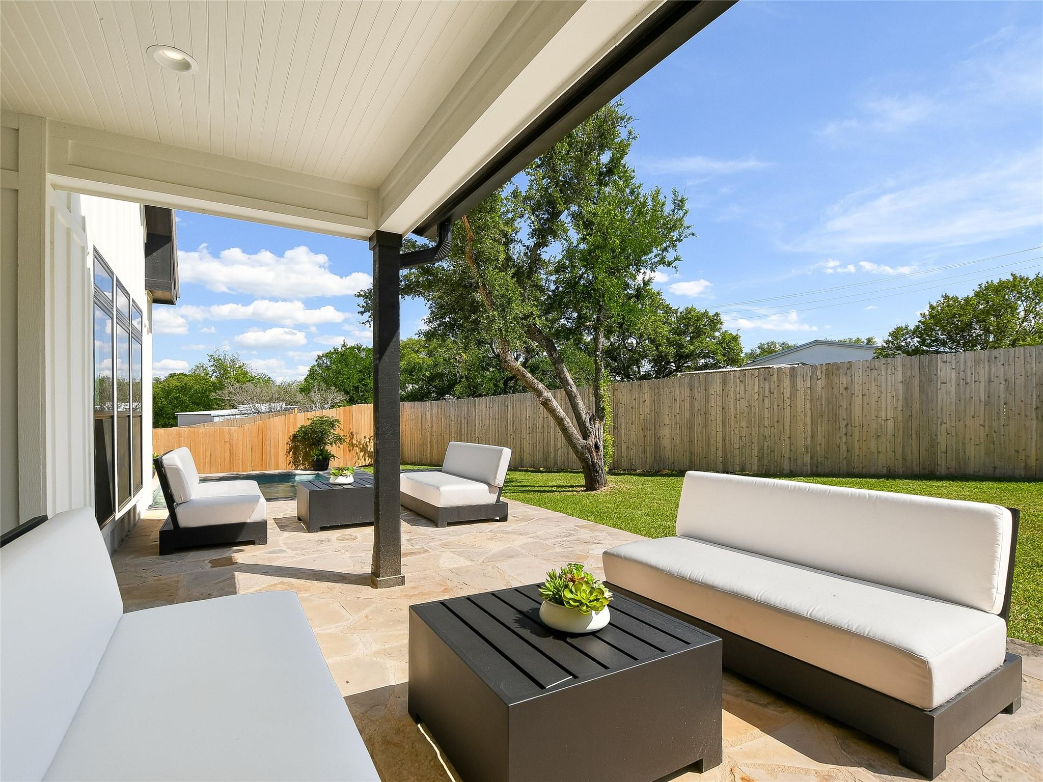 2411 Cherry Ln, Kingsland, TX 78639