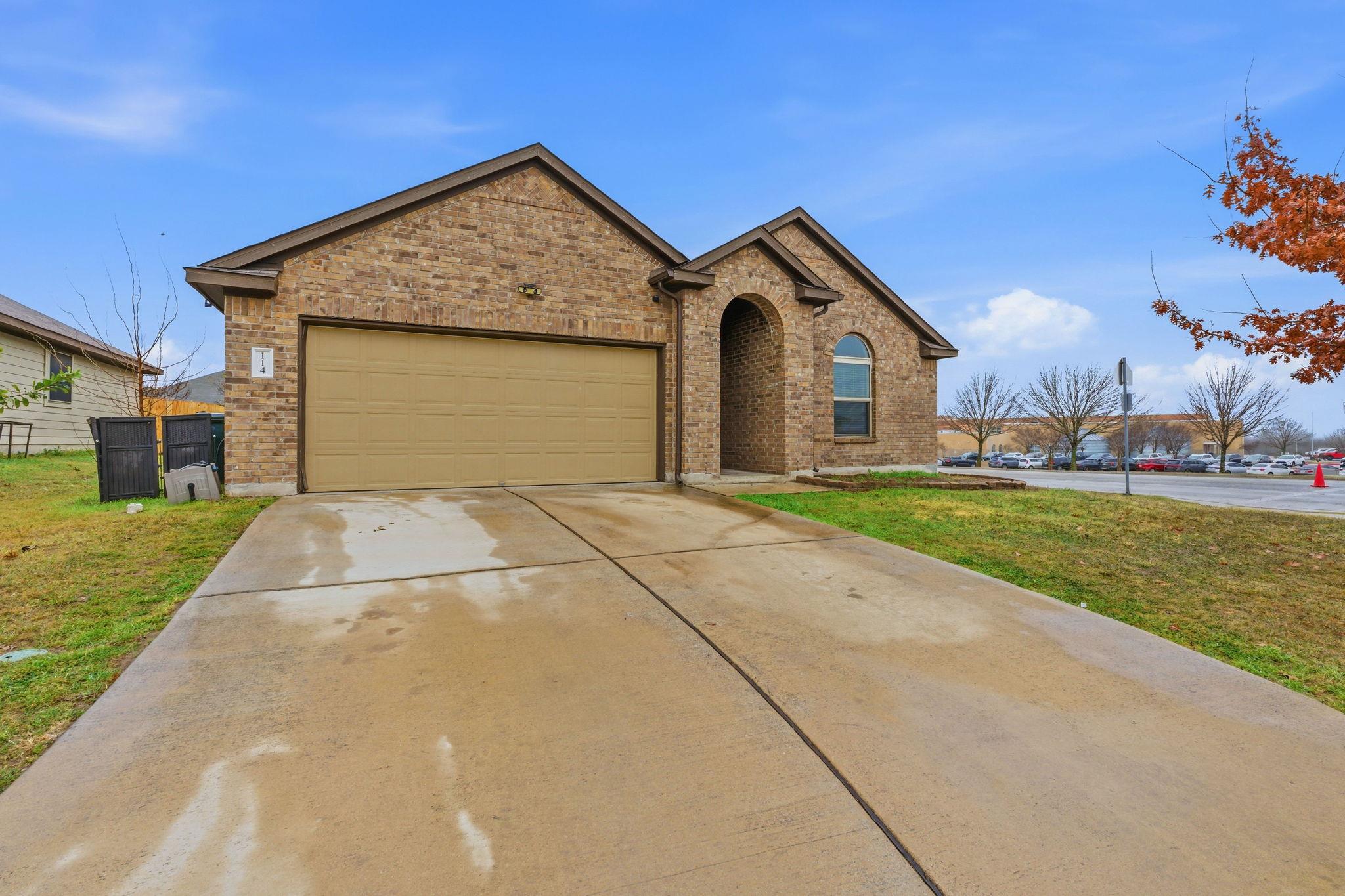 114 Painted Desert Ln, Buda, TX 78610