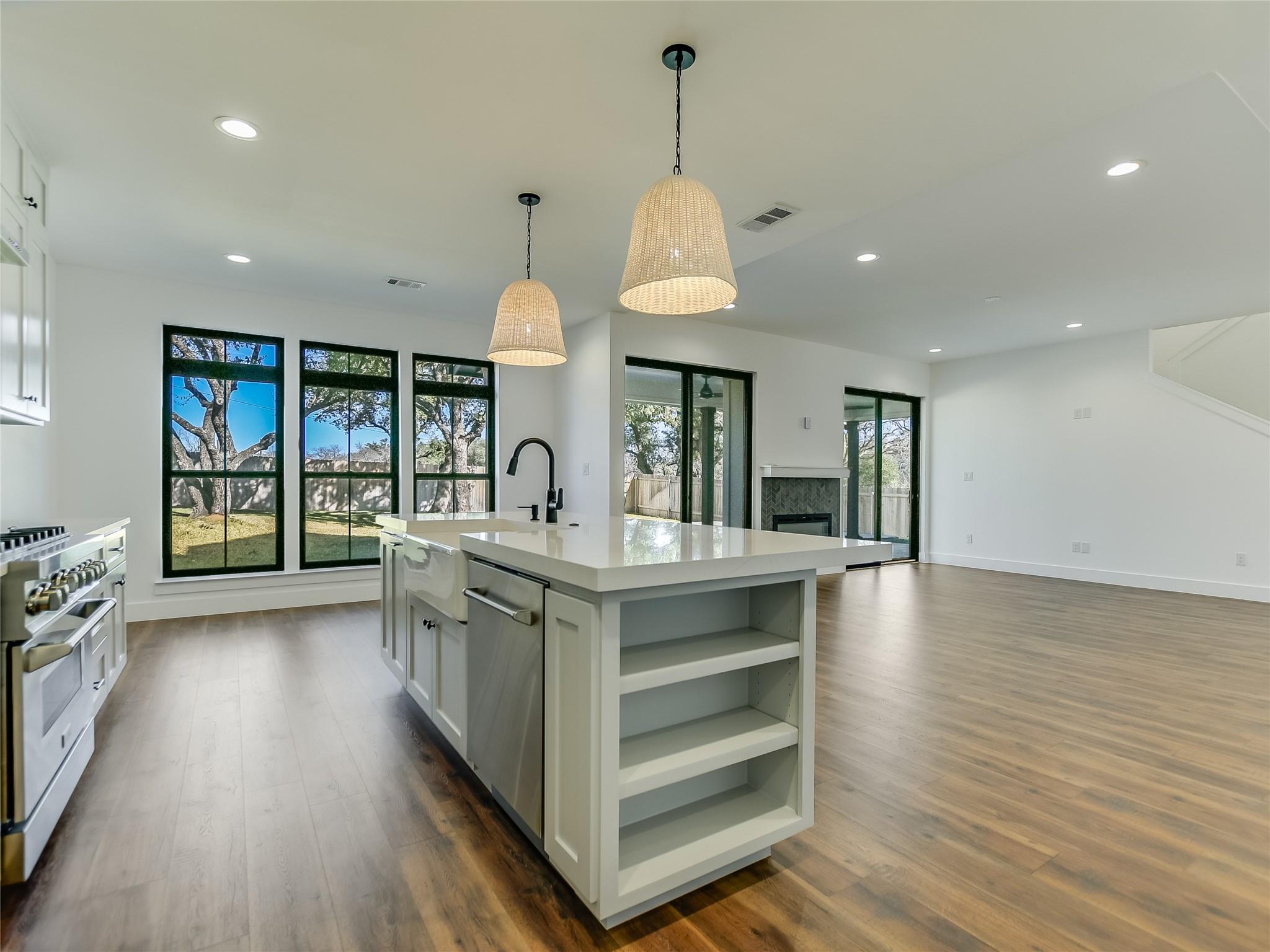 2419 Cherry Ln, Kingsland, TX 78639