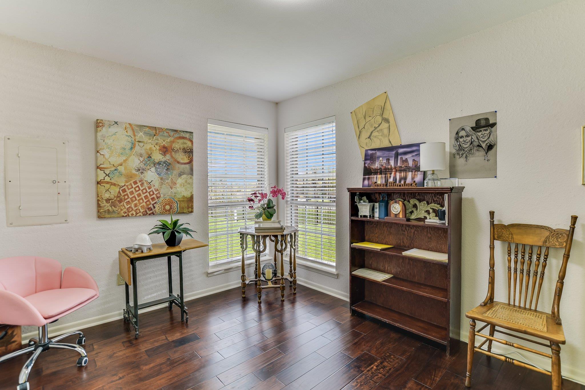 11004 Plumewood Dr, Austin, TX 78750