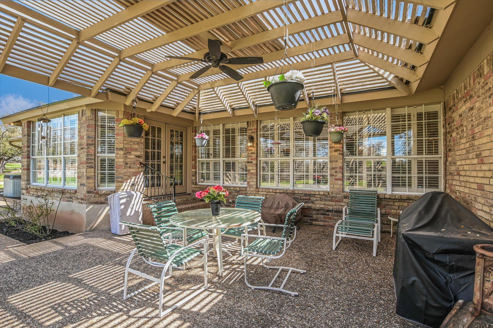 11004 Plumewood Dr, Austin, TX 78750