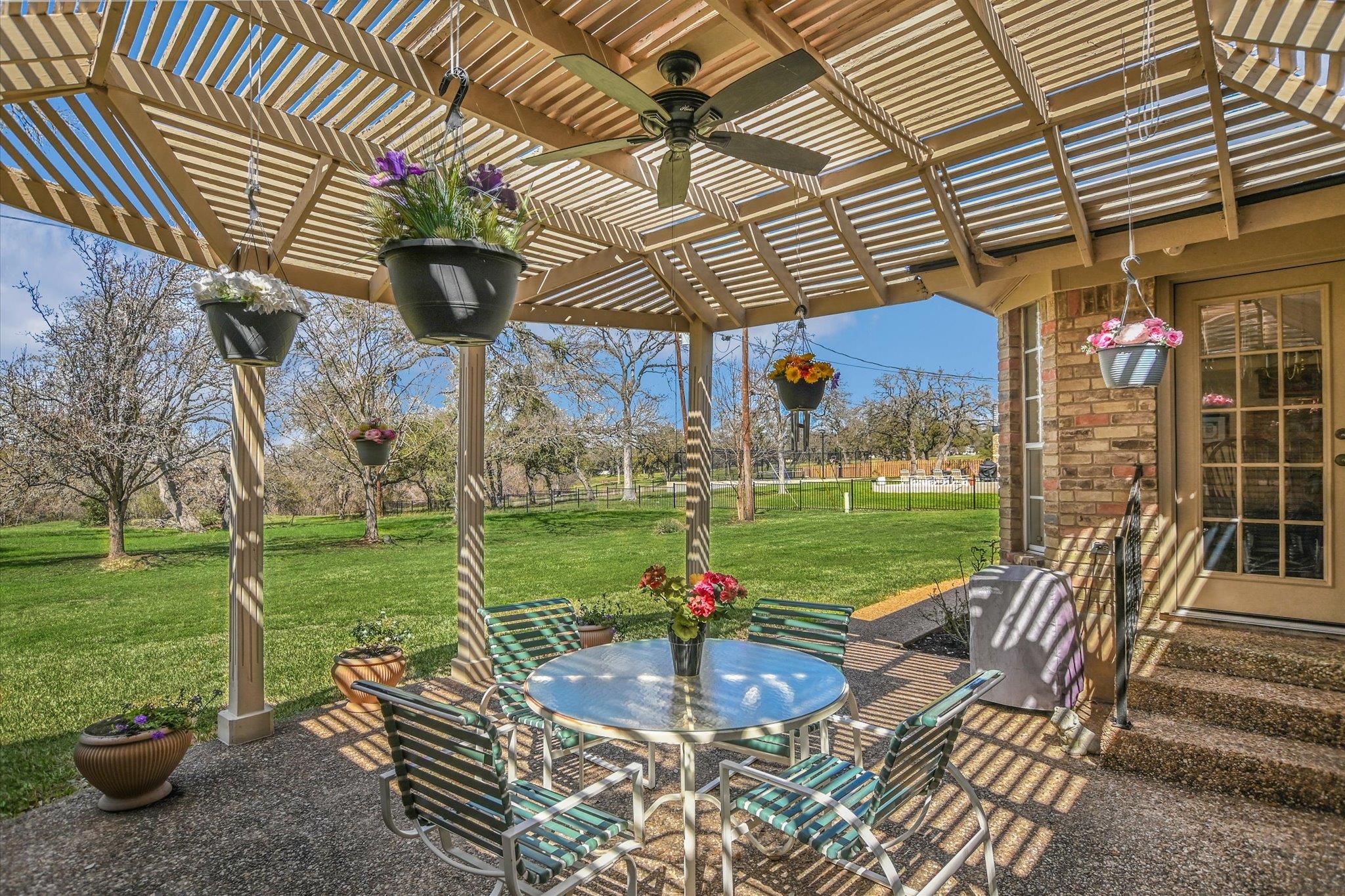 11004 Plumewood Dr, Austin, TX 78750