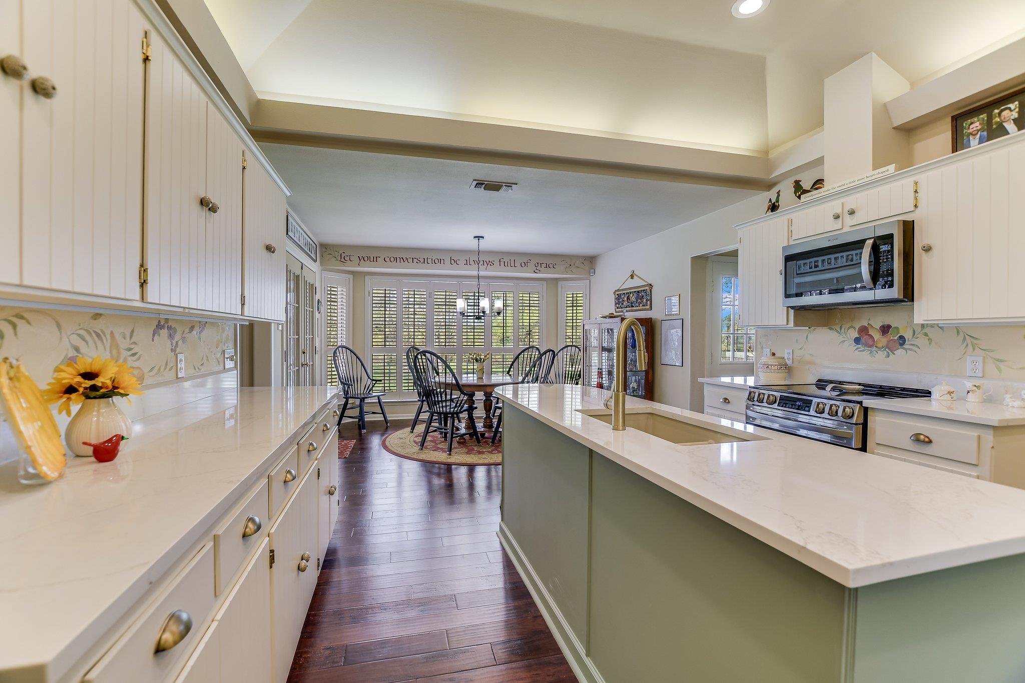 11004 Plumewood Dr, Austin, TX 78750