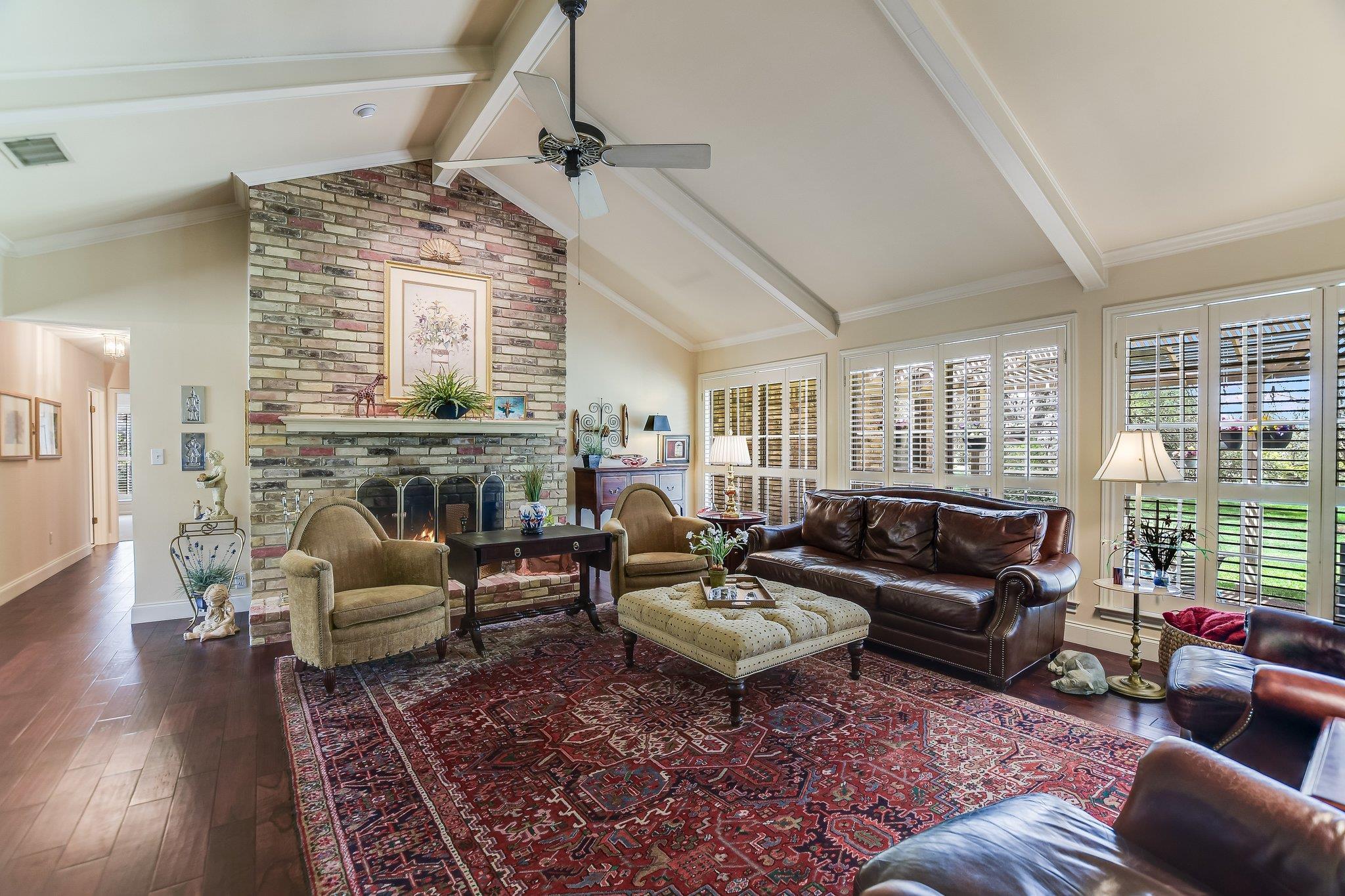 11004 Plumewood Dr, Austin, TX 78750