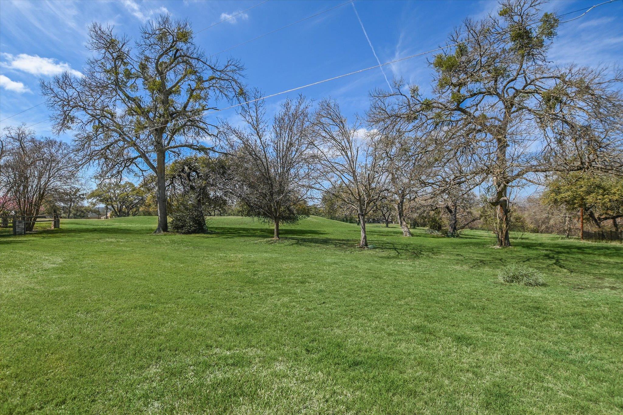 11004 Plumewood Dr, Austin, TX 78750