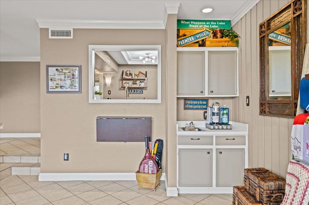 143 World Of Tennis Sq # D143, Lakeway, TX 78738