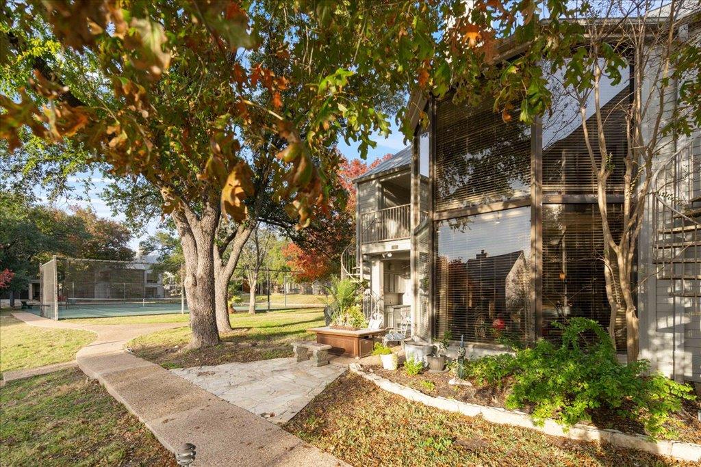 143 World Of Tennis Sq # D143, Lakeway, TX 78738