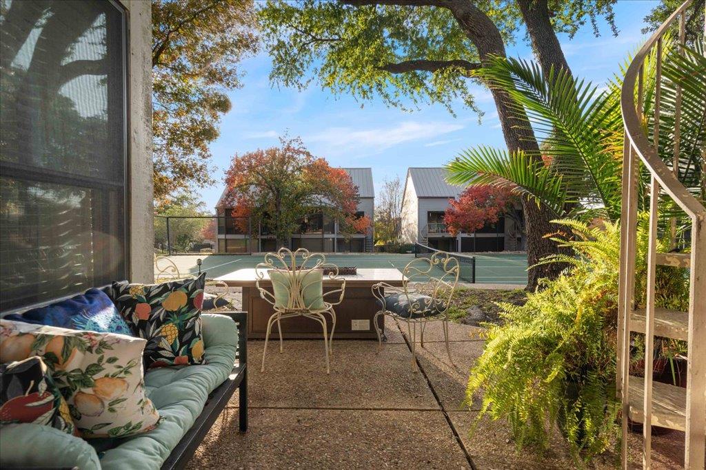 143 World Of Tennis Sq # D143, Lakeway, TX 78738