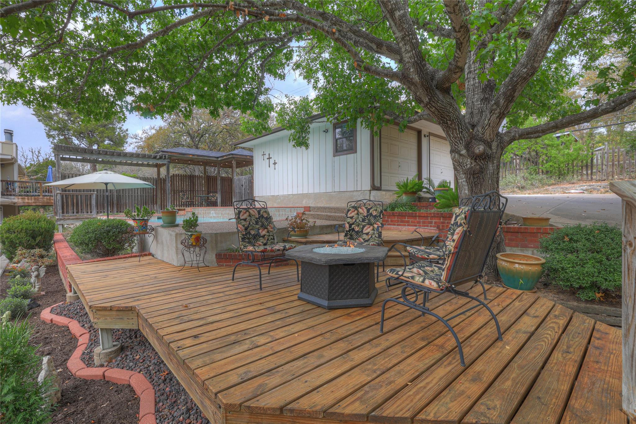 208 Quail Creek Dr, San Marcos, TX 78666