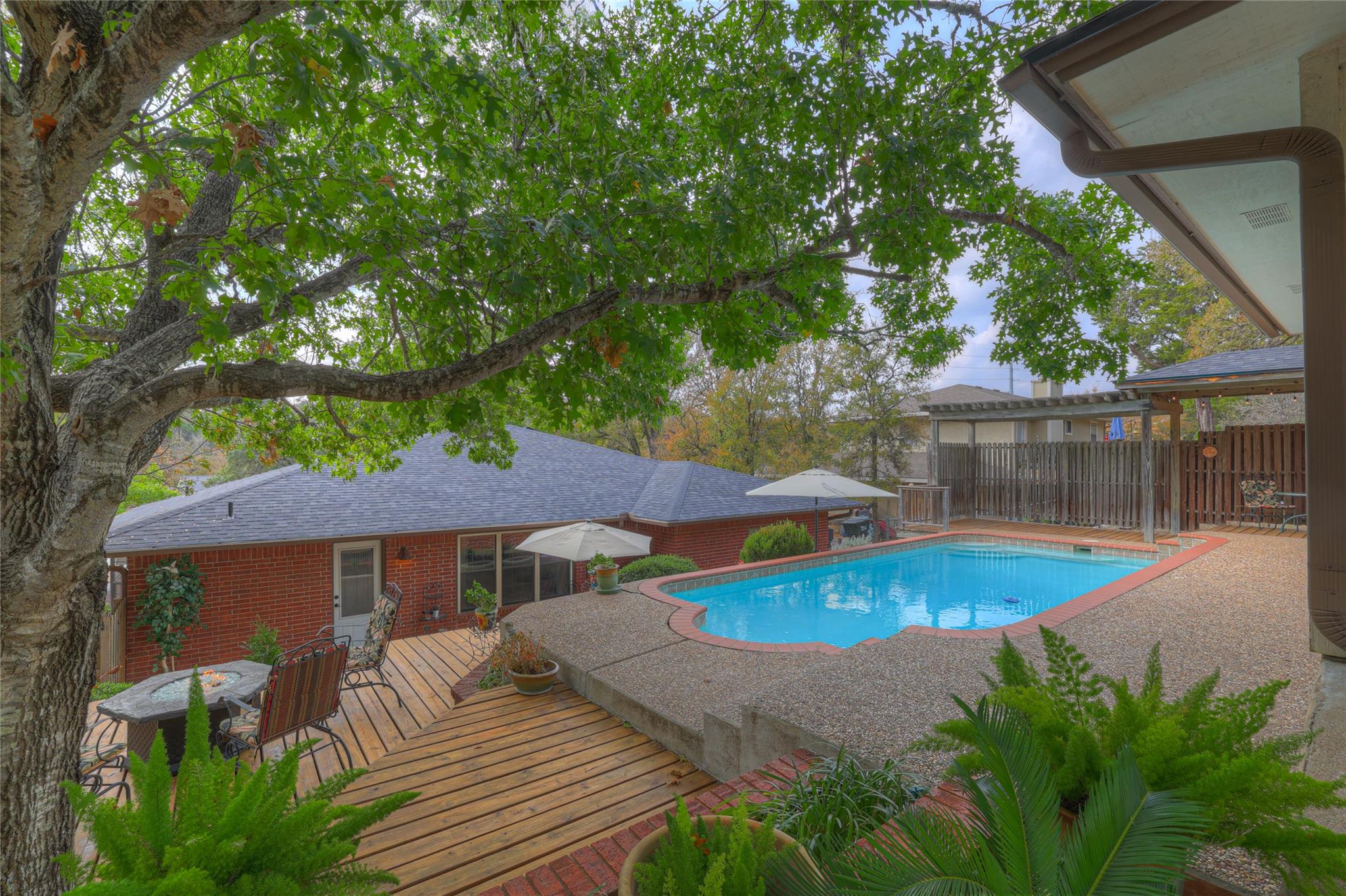 208 Quail Creek Dr, San Marcos, TX 78666