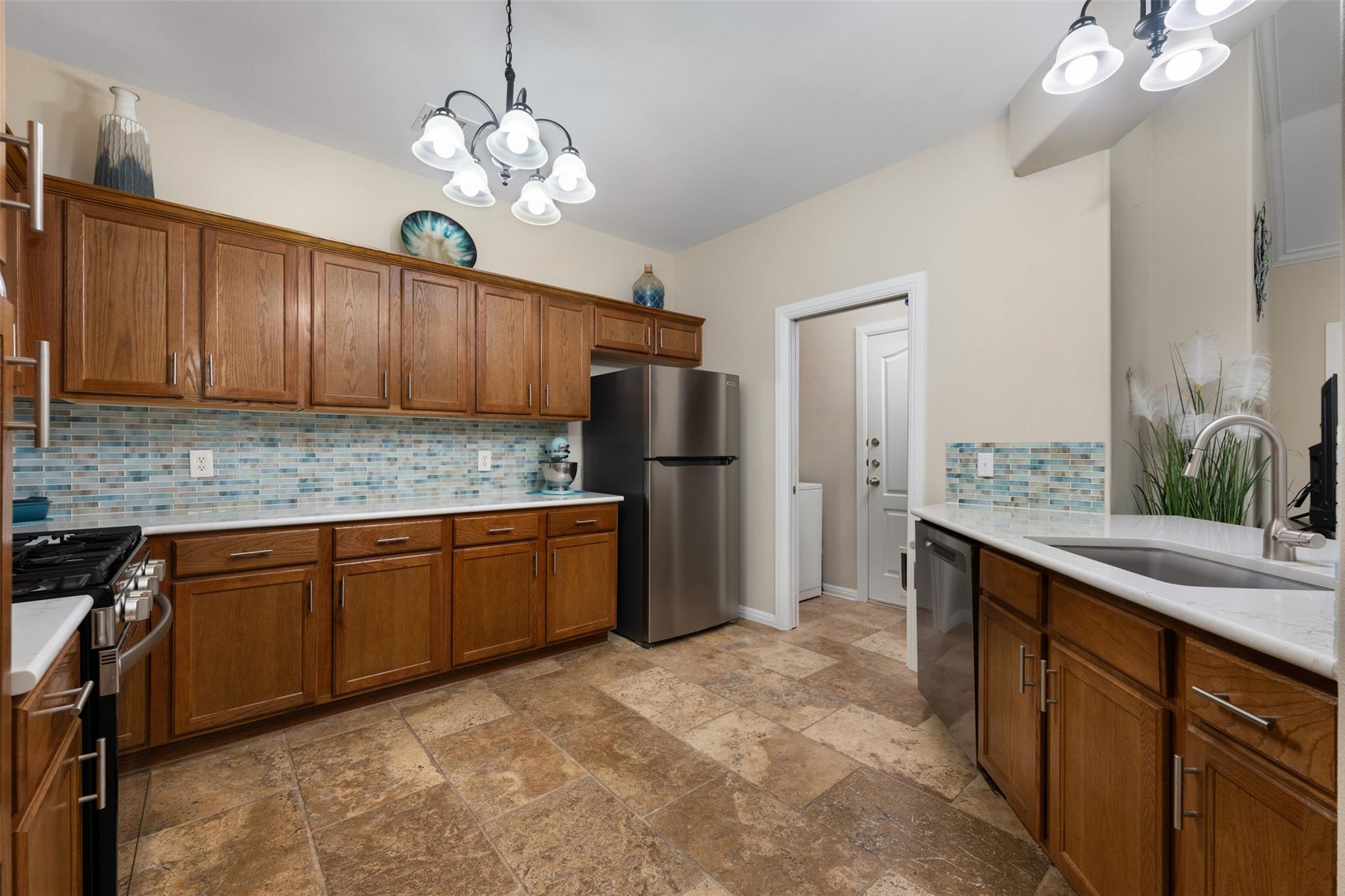 6801 Beckett Rd # 135L, Austin, TX 78749