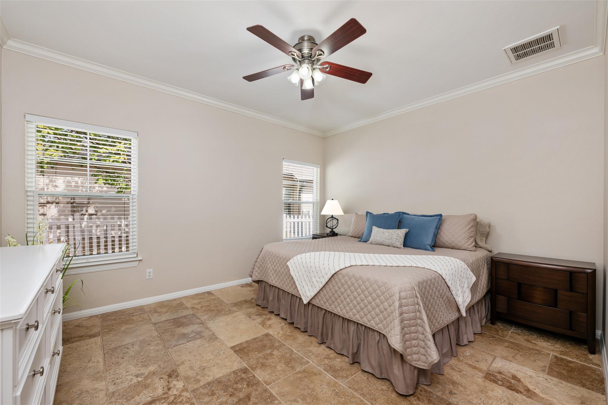 6801 Beckett Rd # 135L, Austin, TX 78749