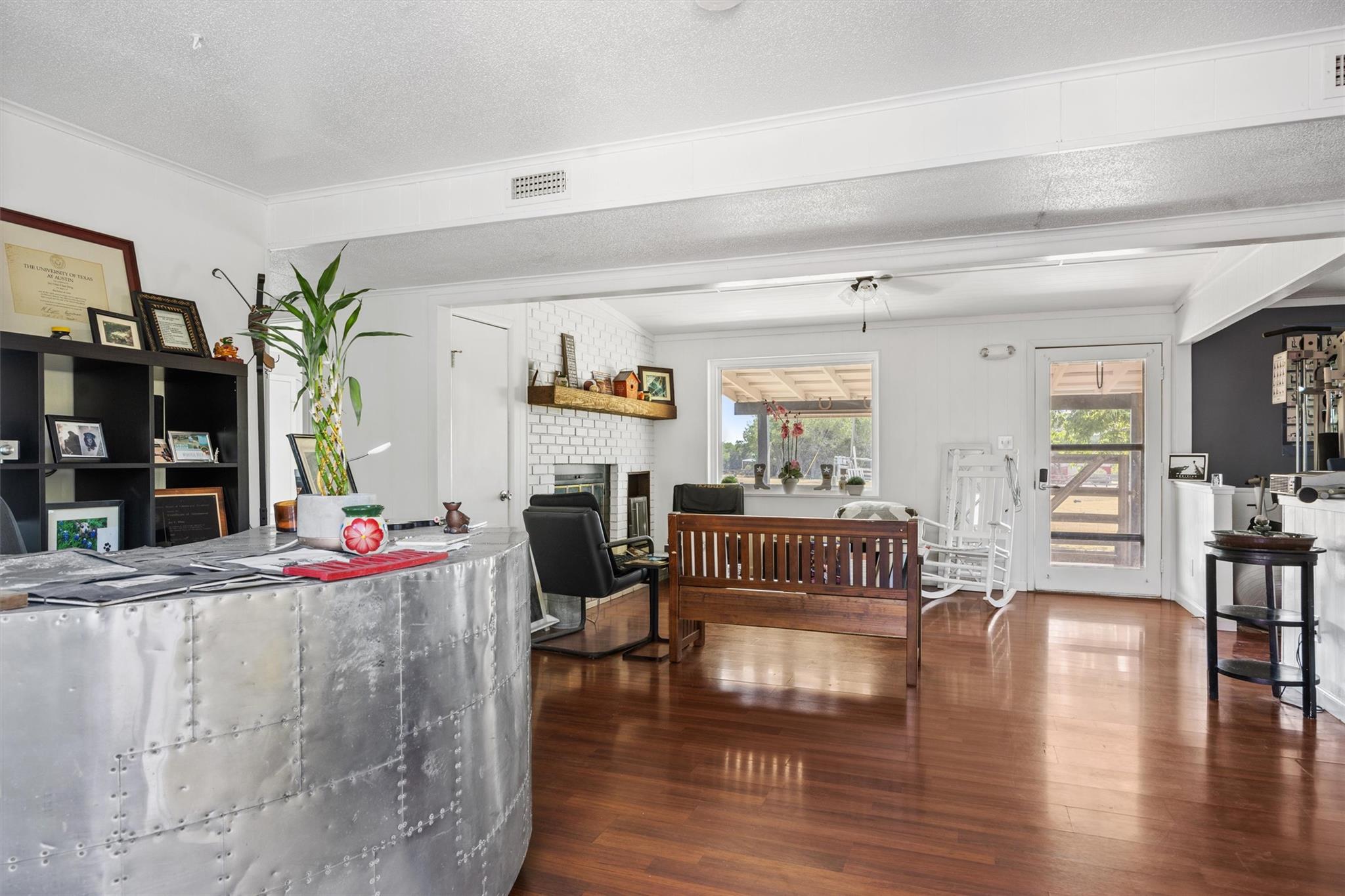 9008 Appaloosa Run # C, Austin, TX 78737