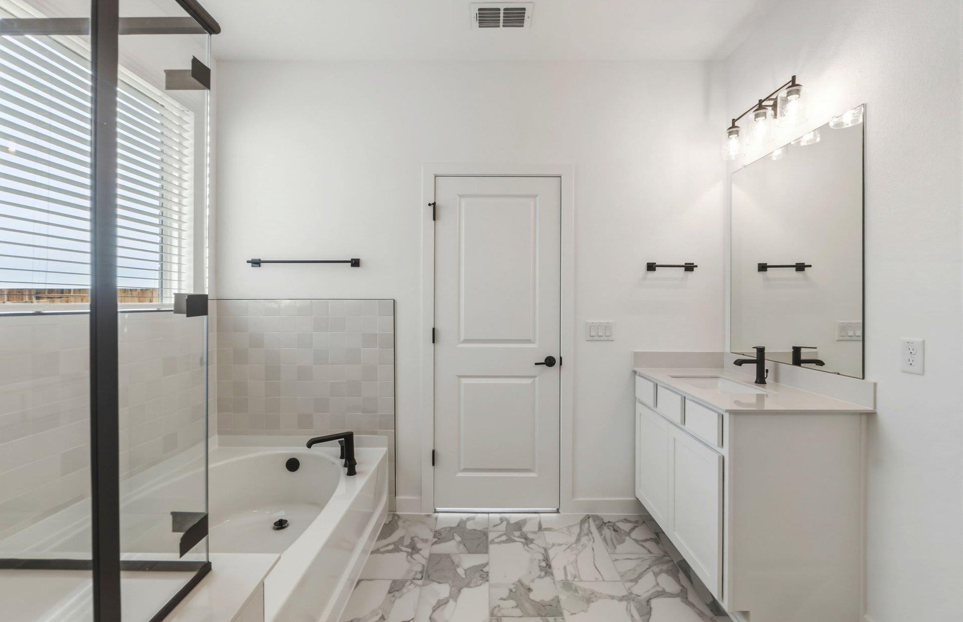 526 Rubber Tree Way, Buda, TX 78610