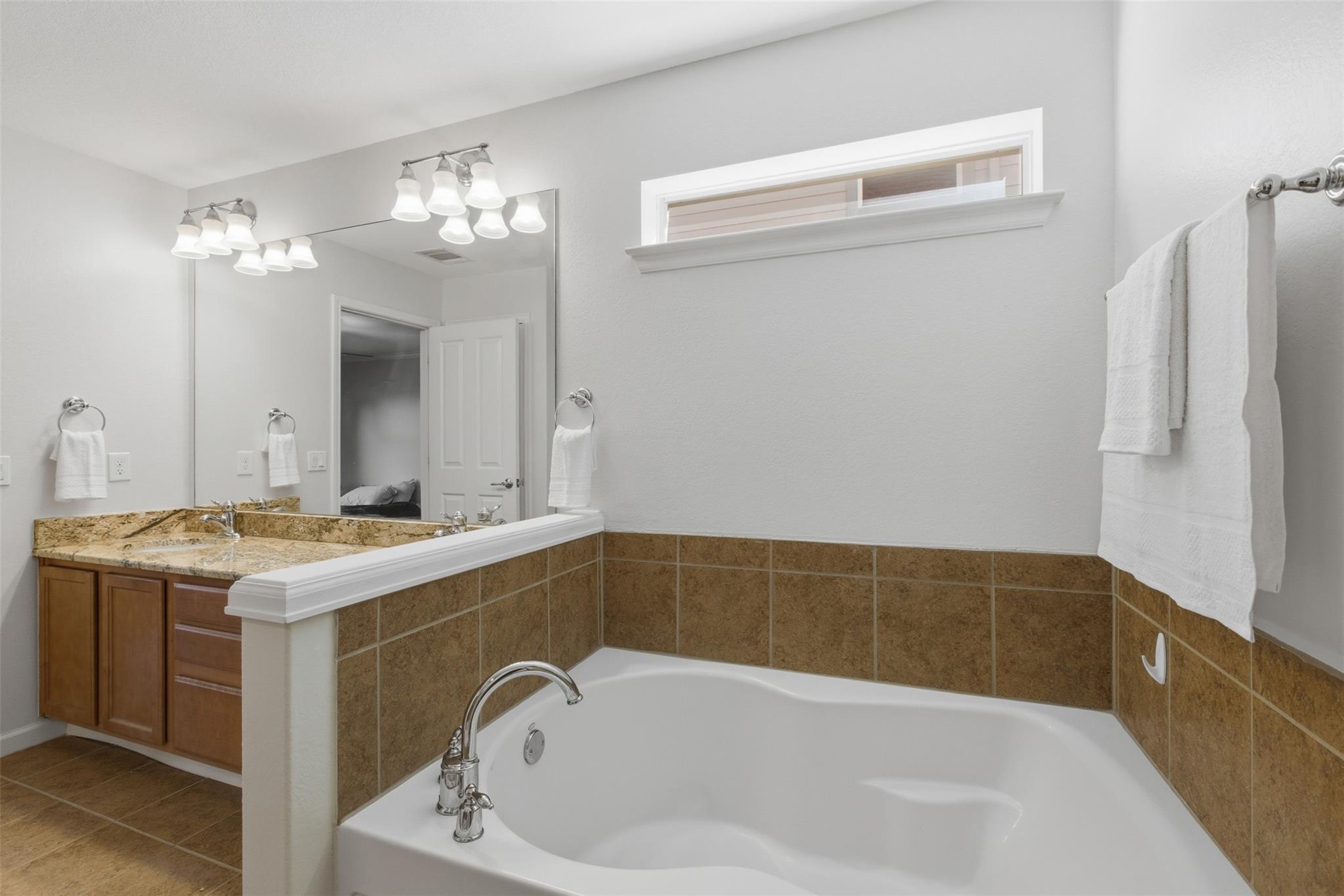 508 Lark St, Leander, TX 78641